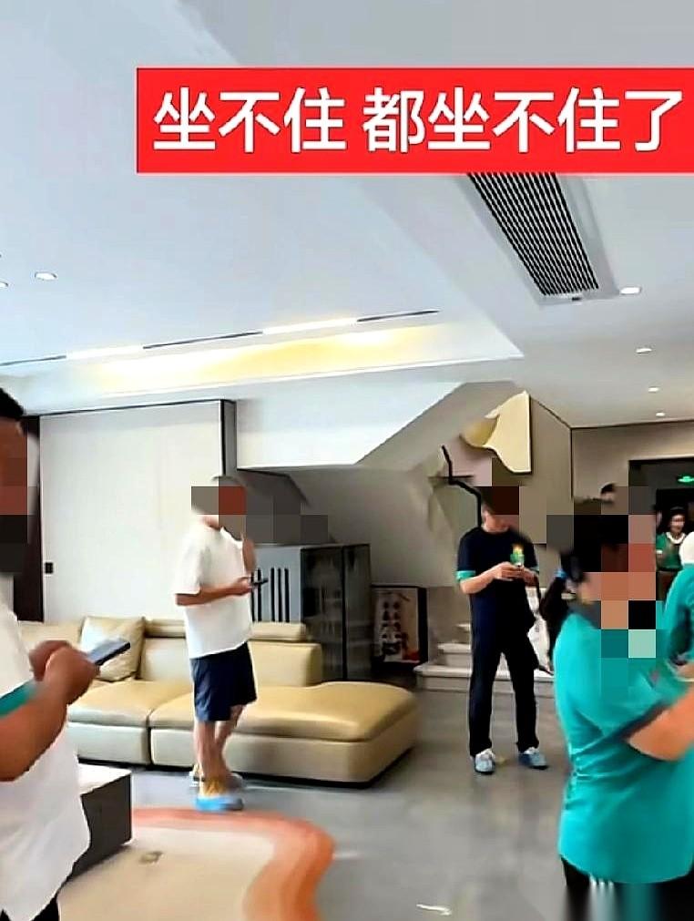 南宁嘉和城，有人说三千多一平，也有人说白送都不要。
我只说一个画面。一套220平