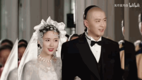 颜丹晨的民国婚纱造型真的美得发光！明眸善睐，不愧是最美嫦娥。