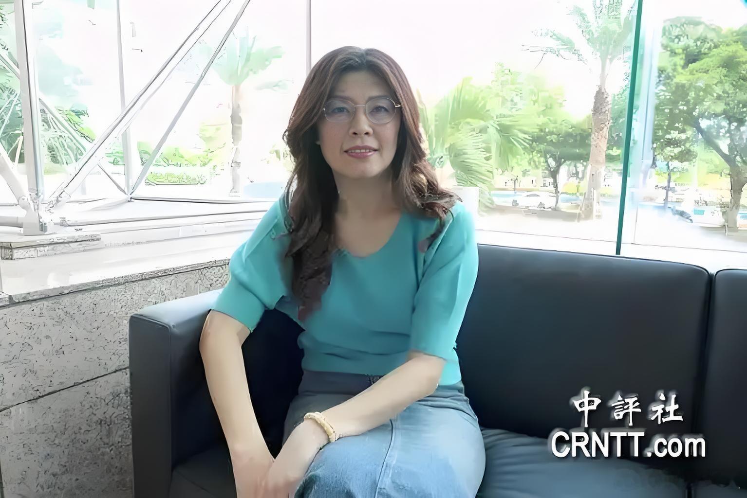 “不认可郑丽文就是缺脑子，反对郑丽文就是搞流量”，这是在我视频评论区看到一个留言