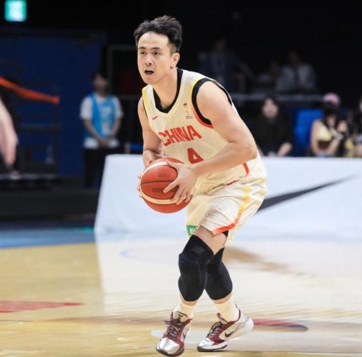 中国男篮在72小时内重演“打日本不敢对抗”与“打台北拒绝投篮”的双面剧本——悬崖