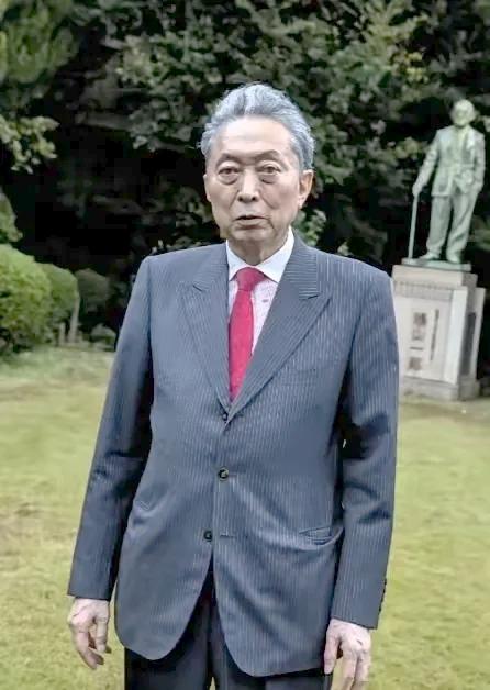 日本前首相提醒高市：当年中国免掉千亿赔款，是因给日本立了个死规定，这笔钱按当时日