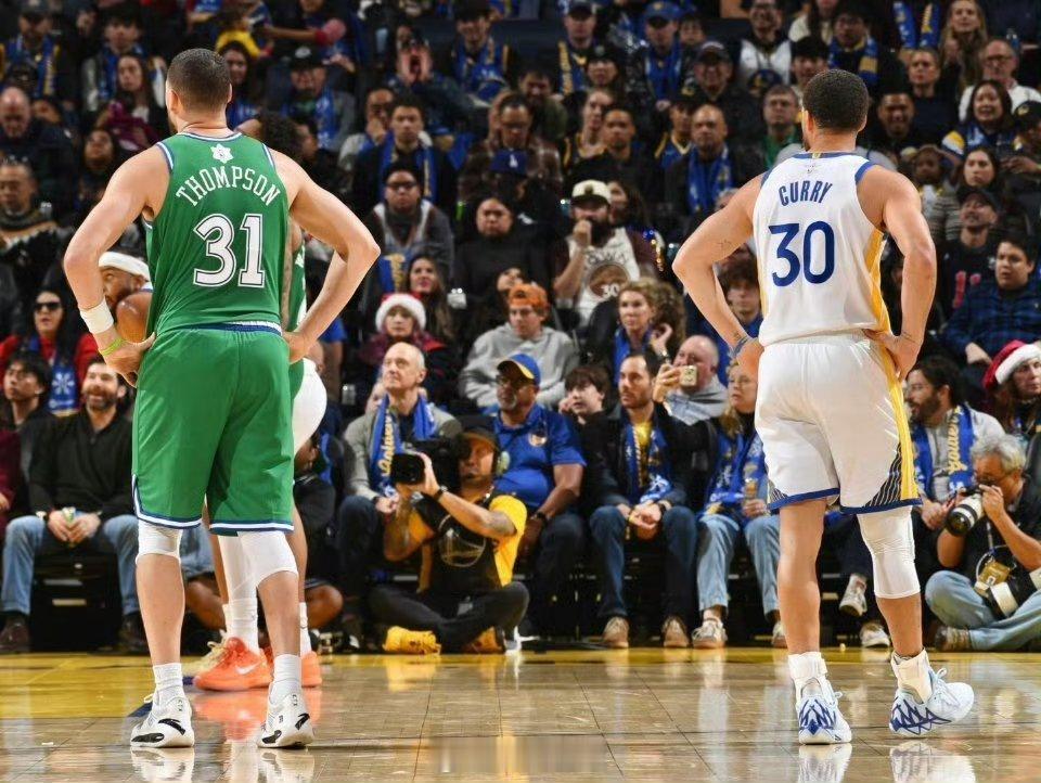 永远的水花兄弟！库里克莱nba圣诞大战