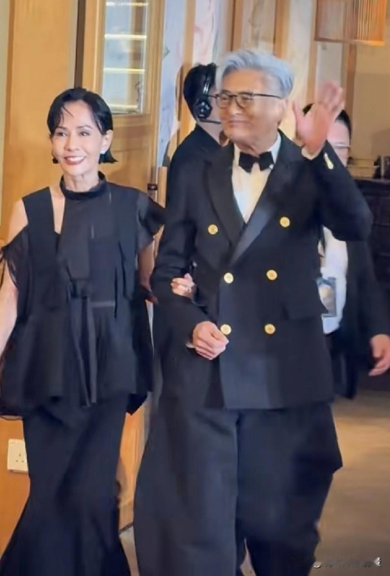 发哥发嫂来了，真的太帅了吧。