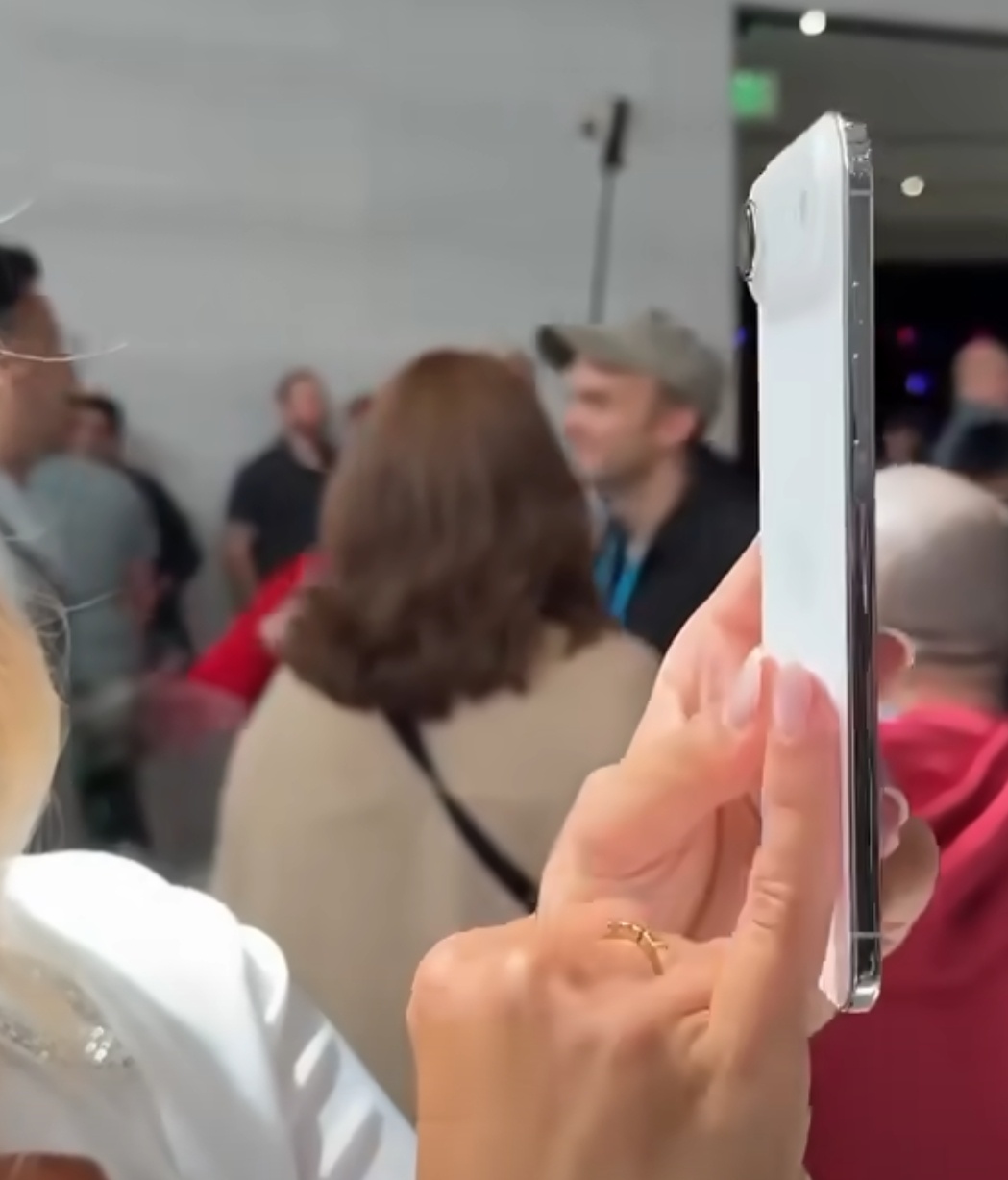 iPhone18离我们越来越近了 按照今年苹果做 Pro 系列的思路，Pro 系