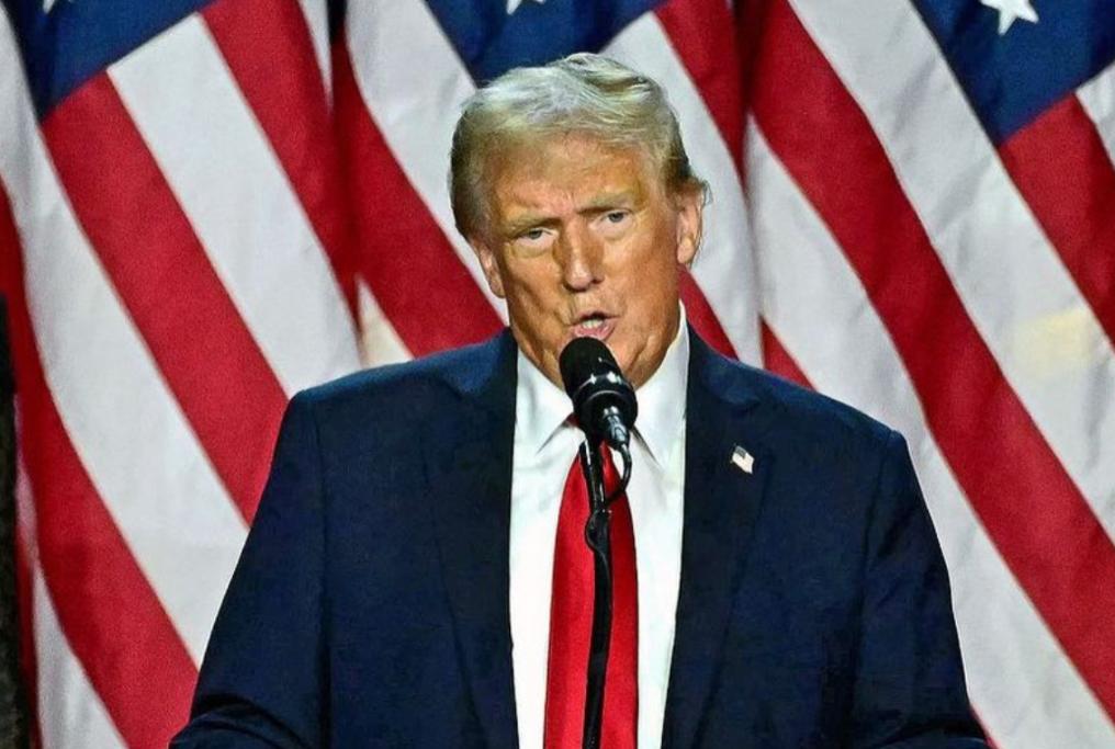 特朗普给中国两条路？中国：一个都不接！

说白了，这哪里是什么选择题，分明是裹着