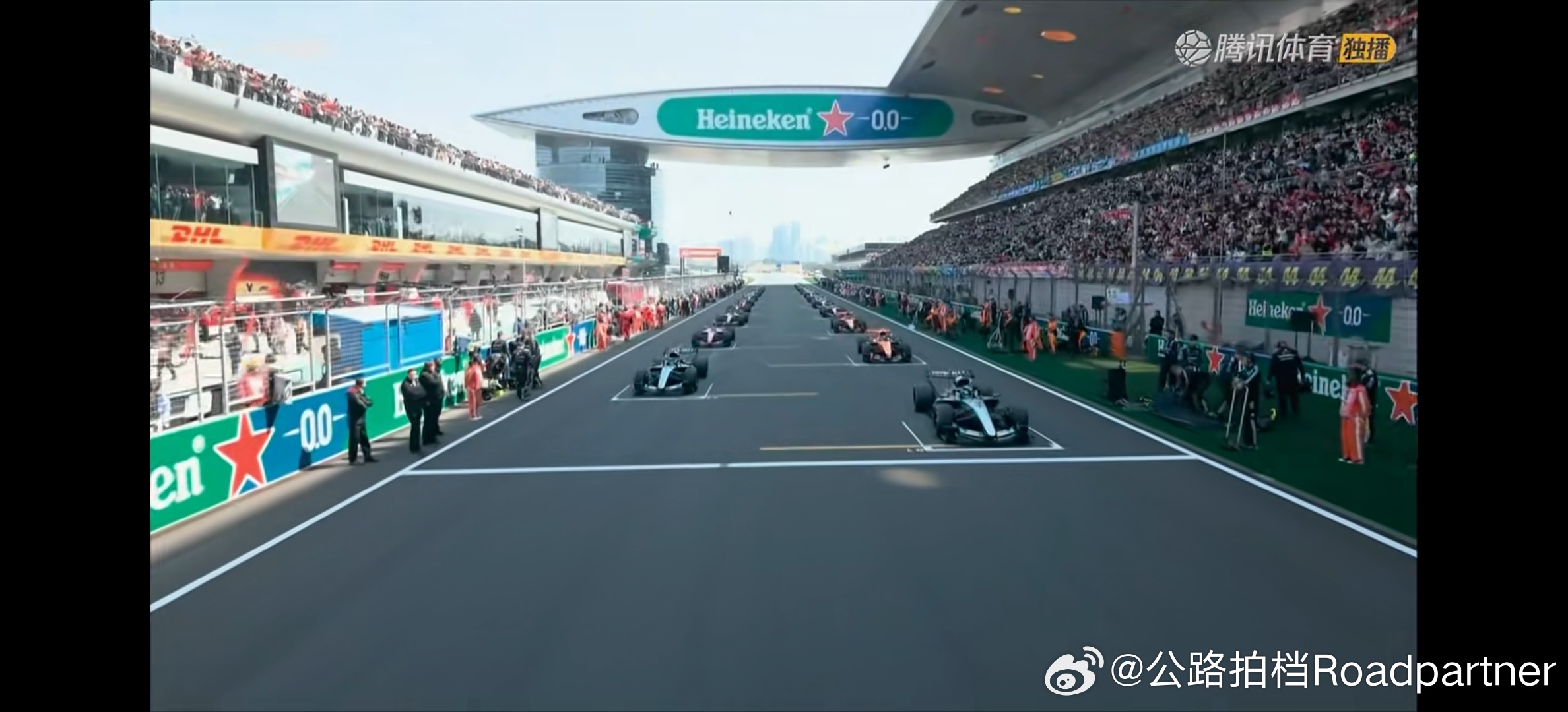 F1周末，冲刺赛即将打响！上海的F1可以说是红色法拉利的主场，冲吧F1