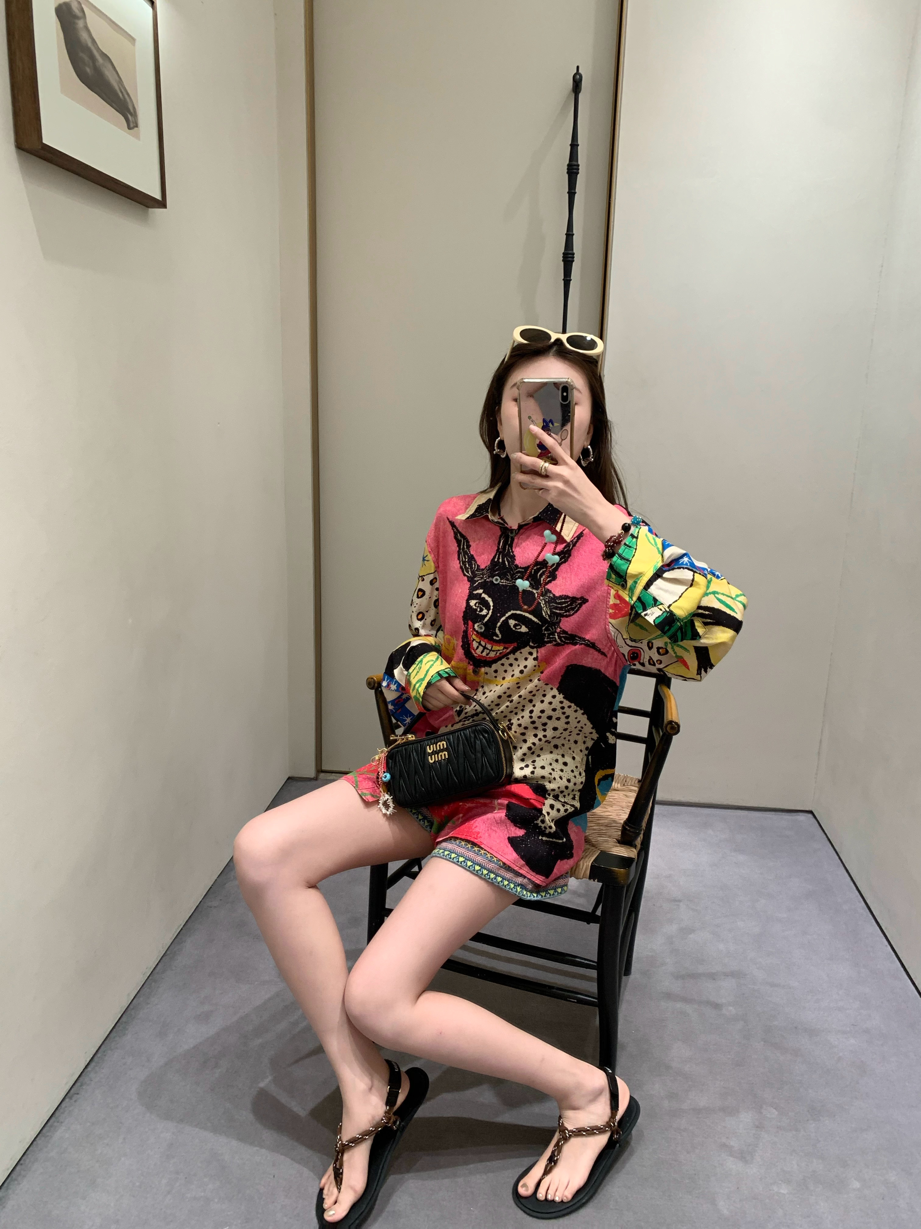 早🧼 昨天去hk了 这两天吃的很健康无负担 也瘦了2j的样子 心情美美 分享我