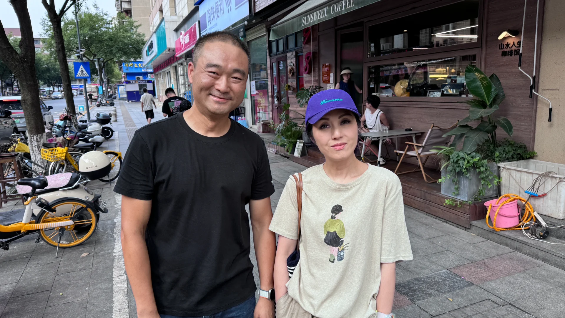 杨千嬅来我们店喝咖啡啦！我们激动的快哭了