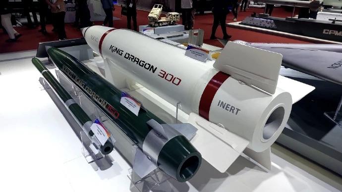 中国🇨🇳武器装备研制及批量生产居世界首例，厉害了我的国！[赞][赞][赞][