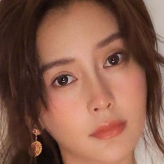 angelababy angelababy 在银河交汇之间，淹没原点，是非你突然