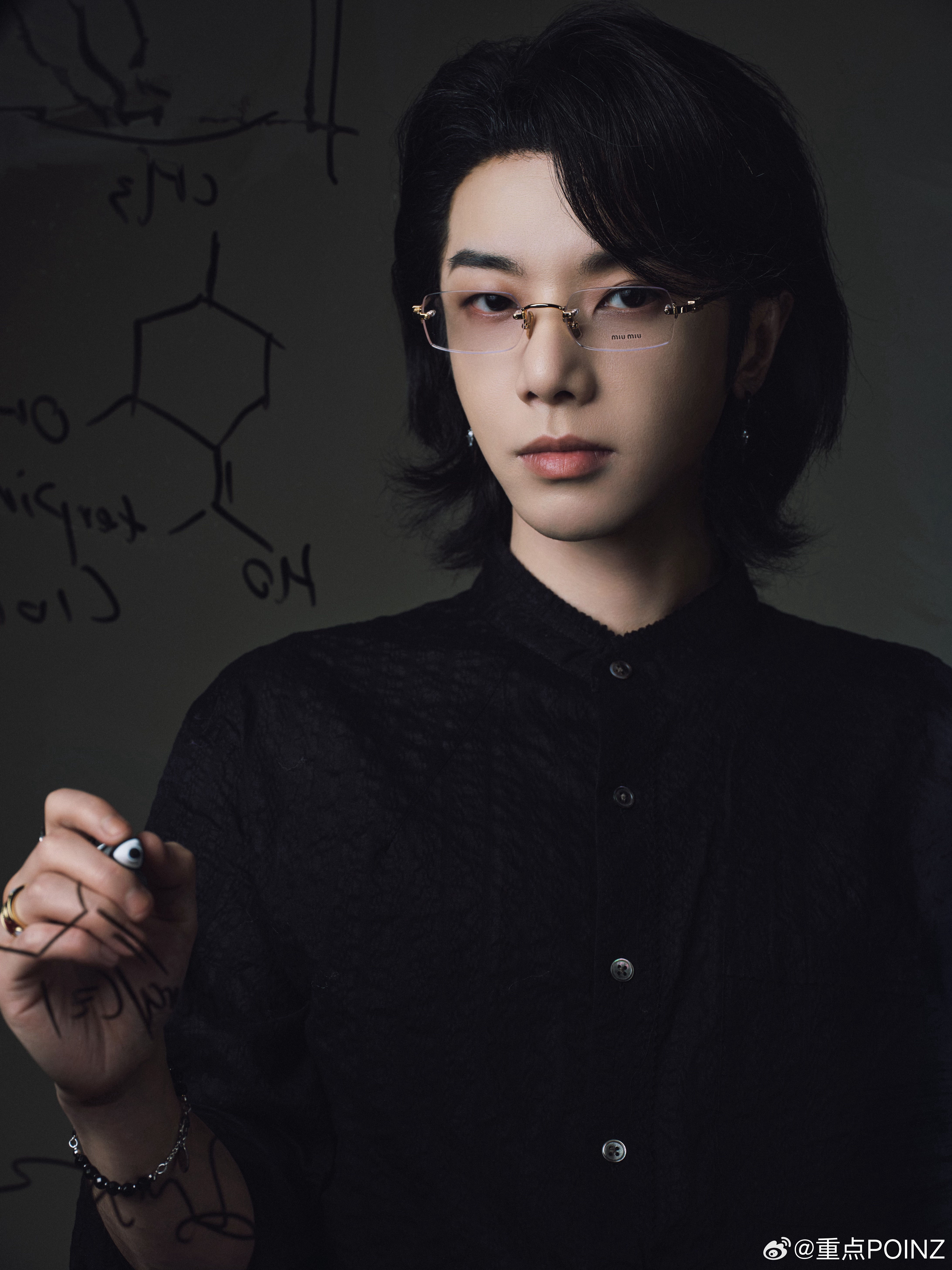 我高中化学老师为什么不长这样 
