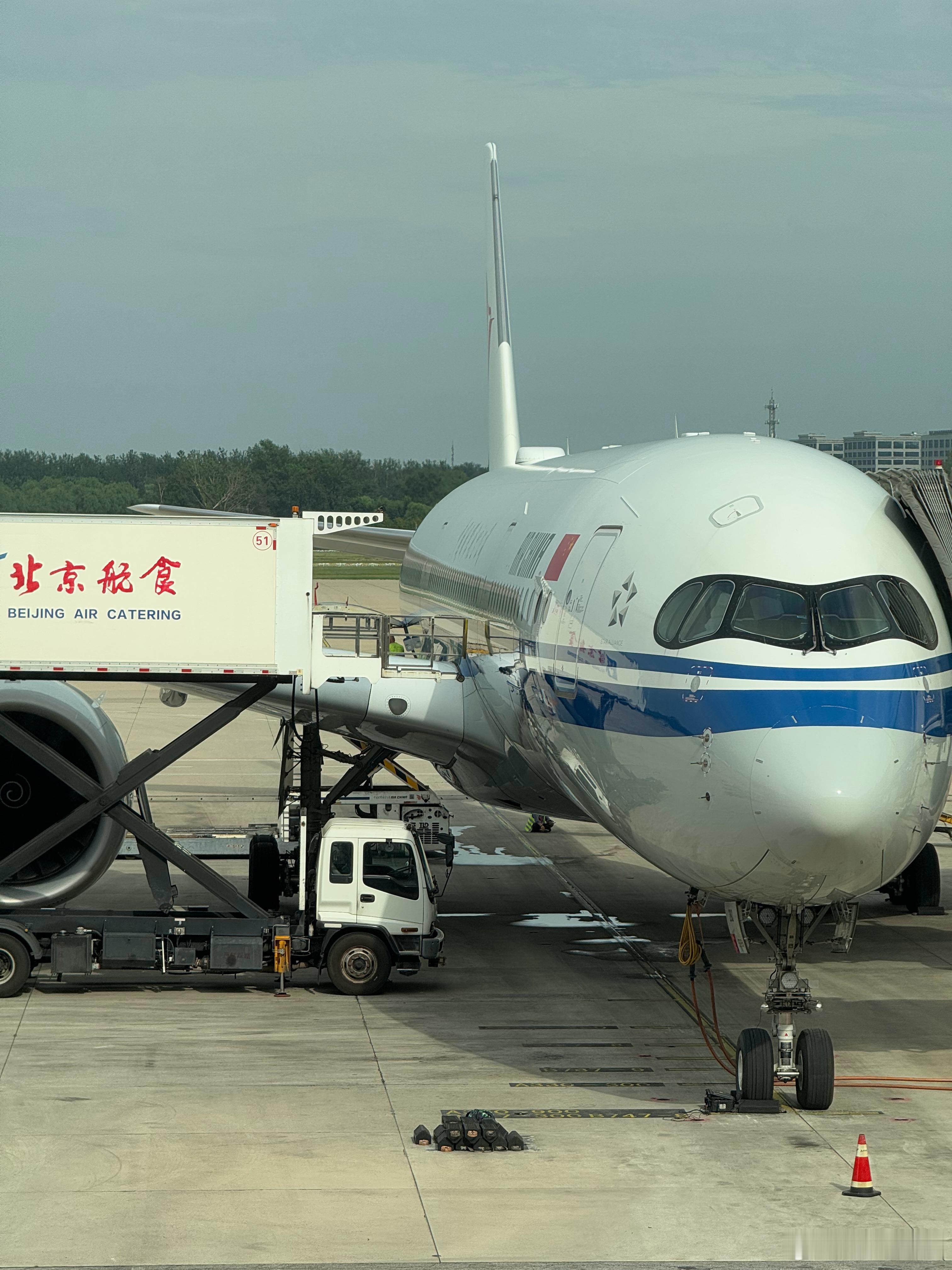 国航墨镜侠 空客A350-900最喜欢的双通道宽体客机商务舱反鱼骨私密性好经济舱