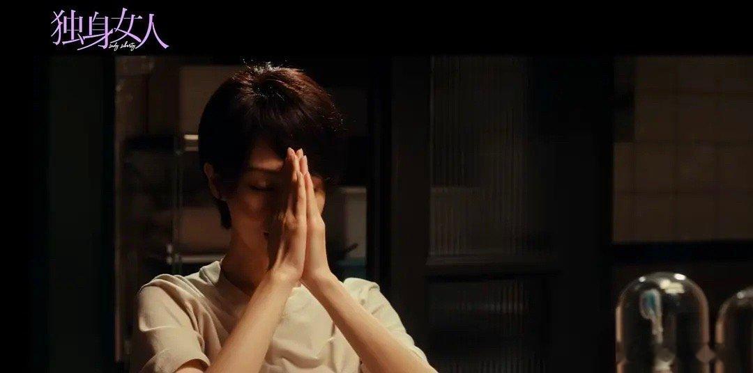 唐嫣的新剧又是戴假发，赵默笙即视感，真的很违和[允悲] ​​​