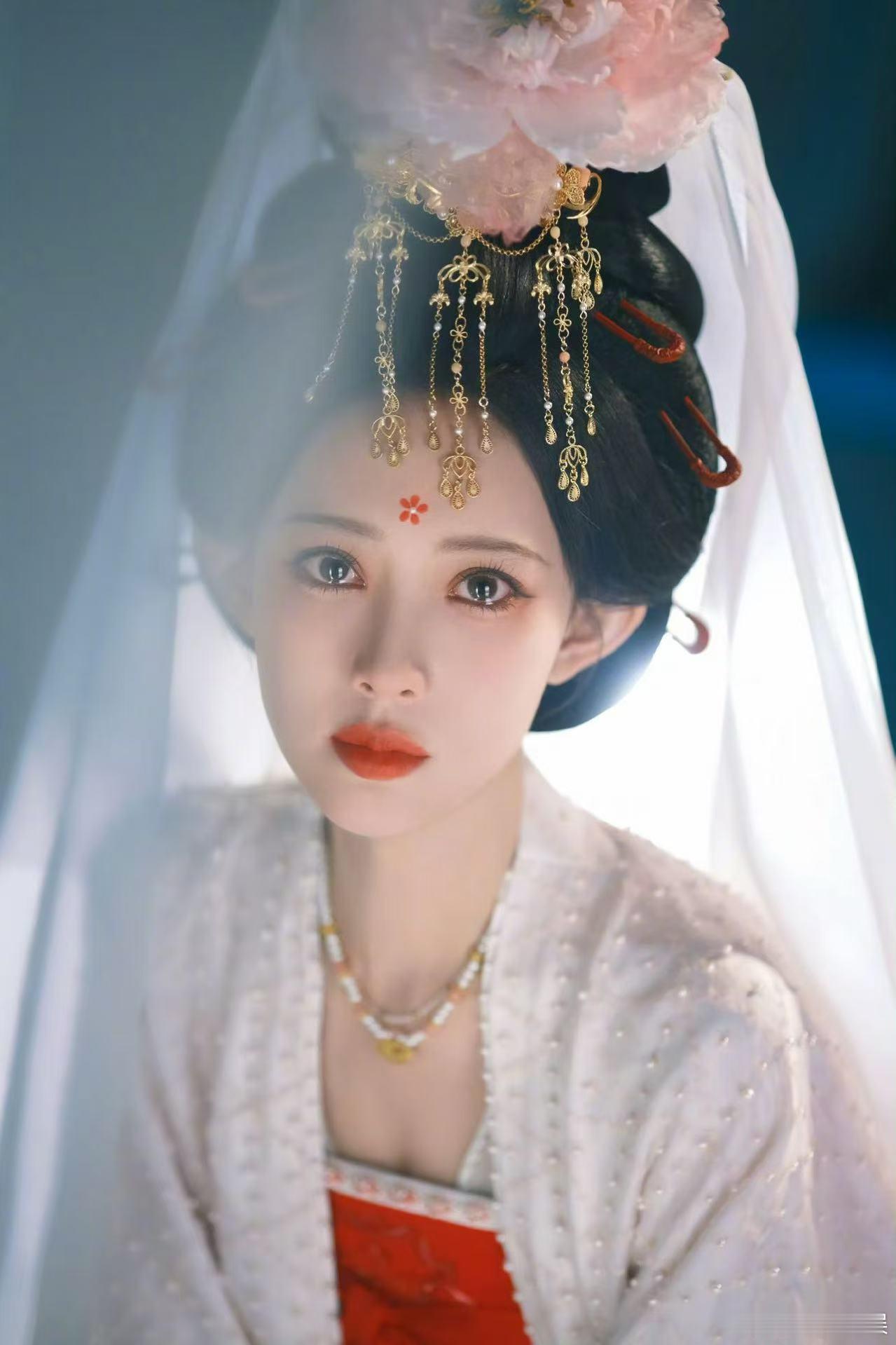 孟子义含泪大片孟子义尚公主含泪大片孟子义尚公主含泪大片，好美，[抓狂][抓狂] 