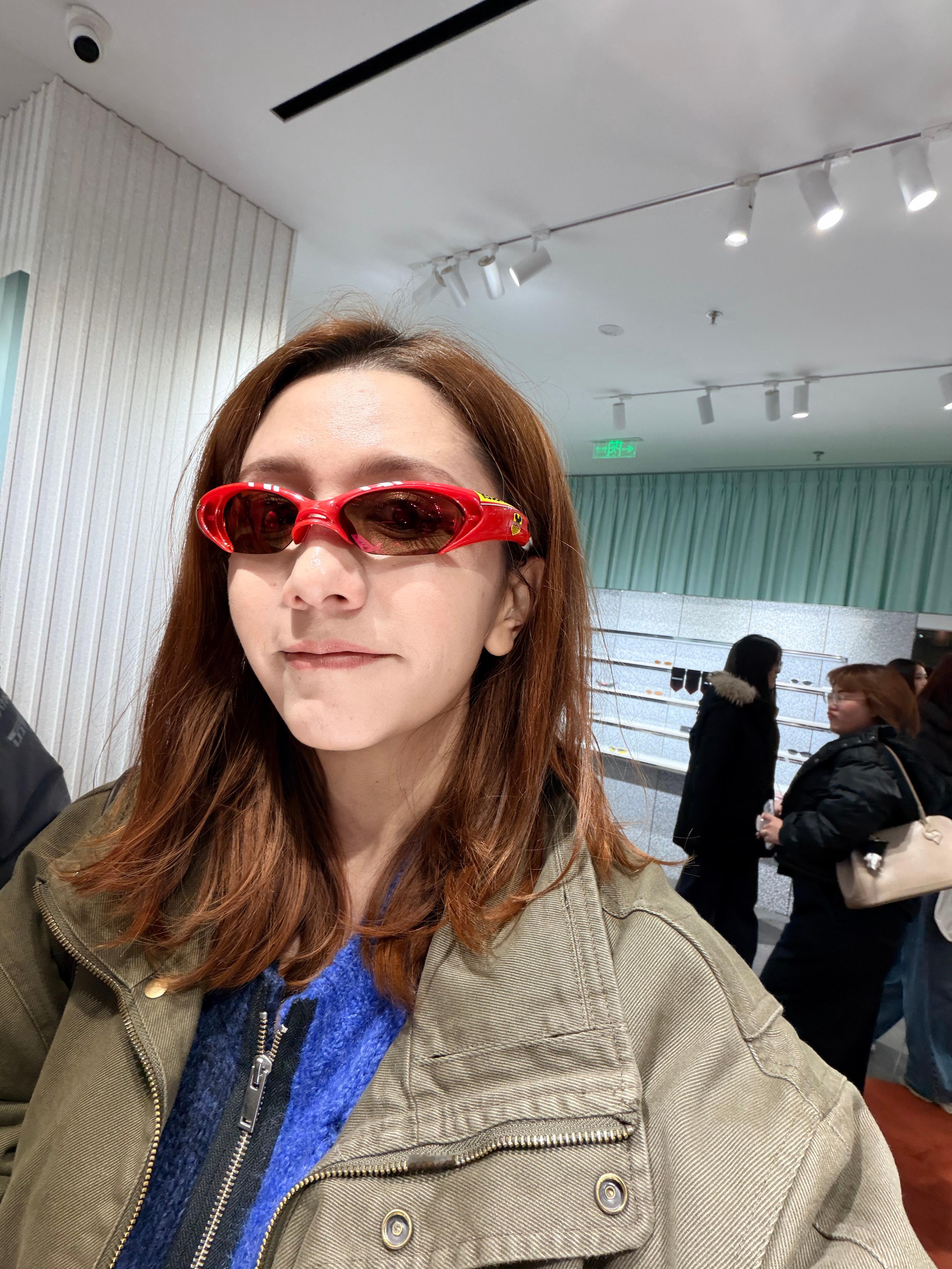 上海这个F1痛城还是很有意思的，很多有趣的周边，明年想提前来几天，就吃吃喝喝转转