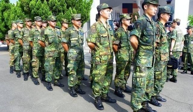 台湾自己起内讧了？台湾士兵曾突然发出来灵魂拷问：“两岸一旦开战，台湾失败后，阵亡