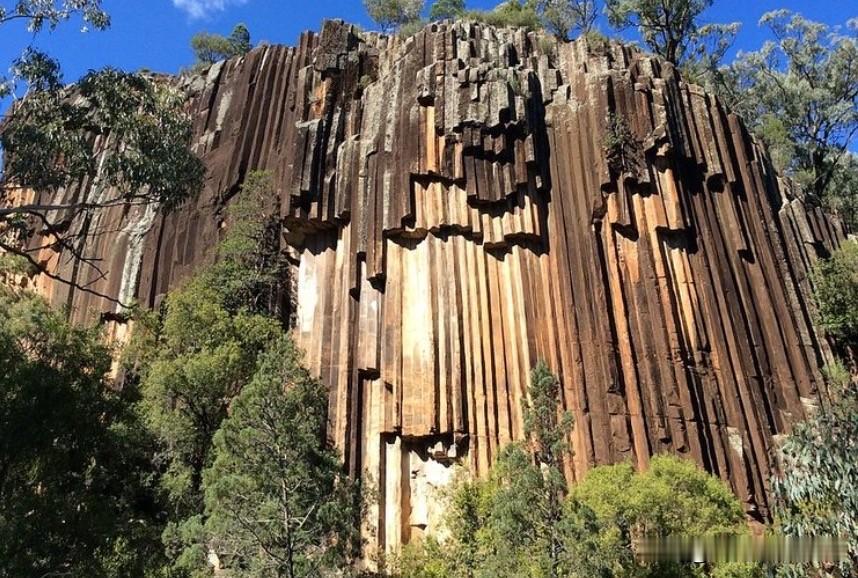 藏不住了！墨尔本这个地质奇观火了，距离CBD仅30分钟车程

墨尔本有着数不胜数