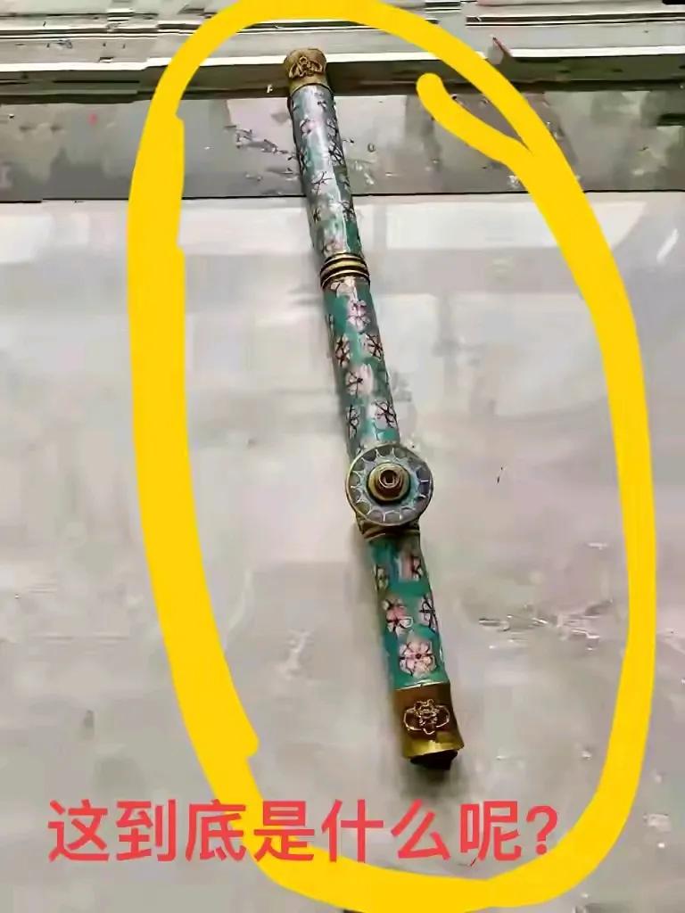 近日，广东清远的网友透露，当地的一家农户在清理之前爷爷奶奶遗留下来的祖屋时，只看