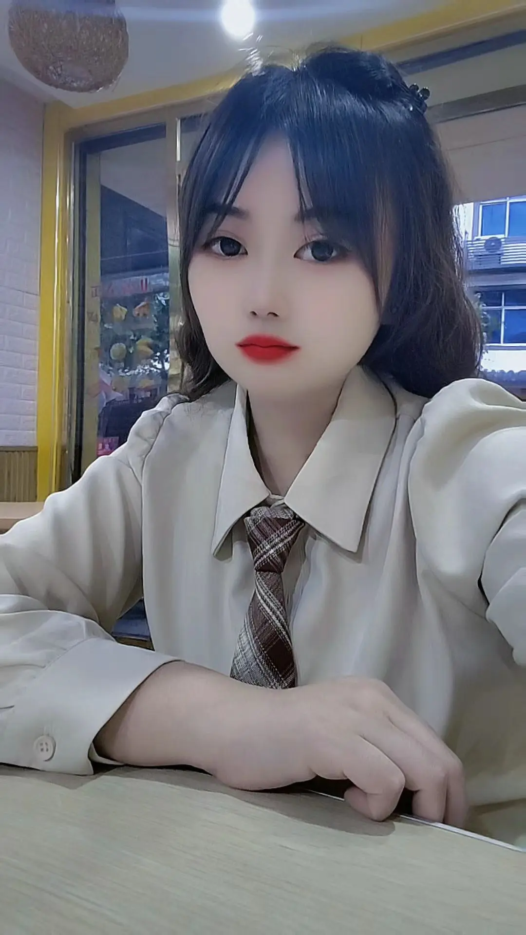 降温了，给不了外套，给不了拥抱，只能给你画个大饼，多穿点衣服，照顾好自...