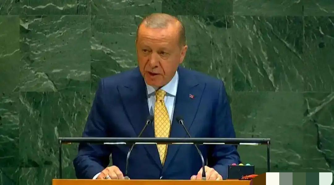 炸锅！美媒痛批：特朗普政府连装都不装了

特朗普专访放狠话：“限制我的只有道德，