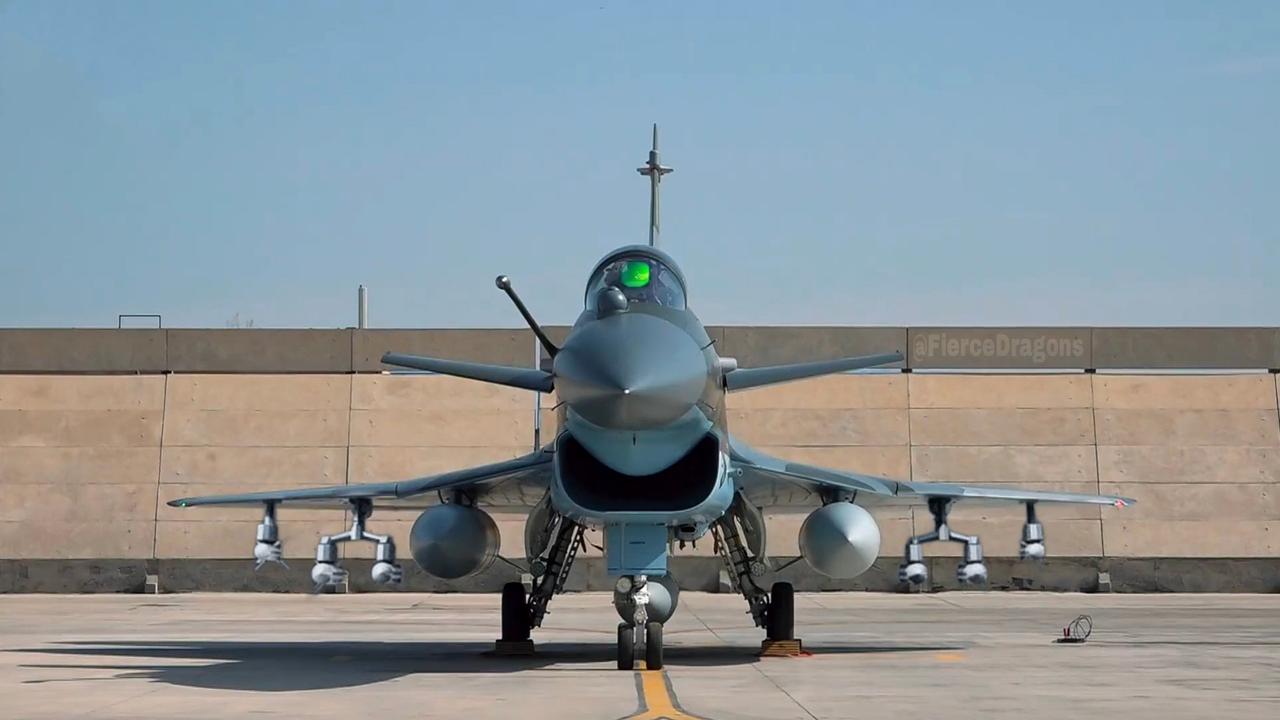 印度当年吹牛建设42个战斗机中队，打完57空战，至少损失了6-8架战斗机，印度空