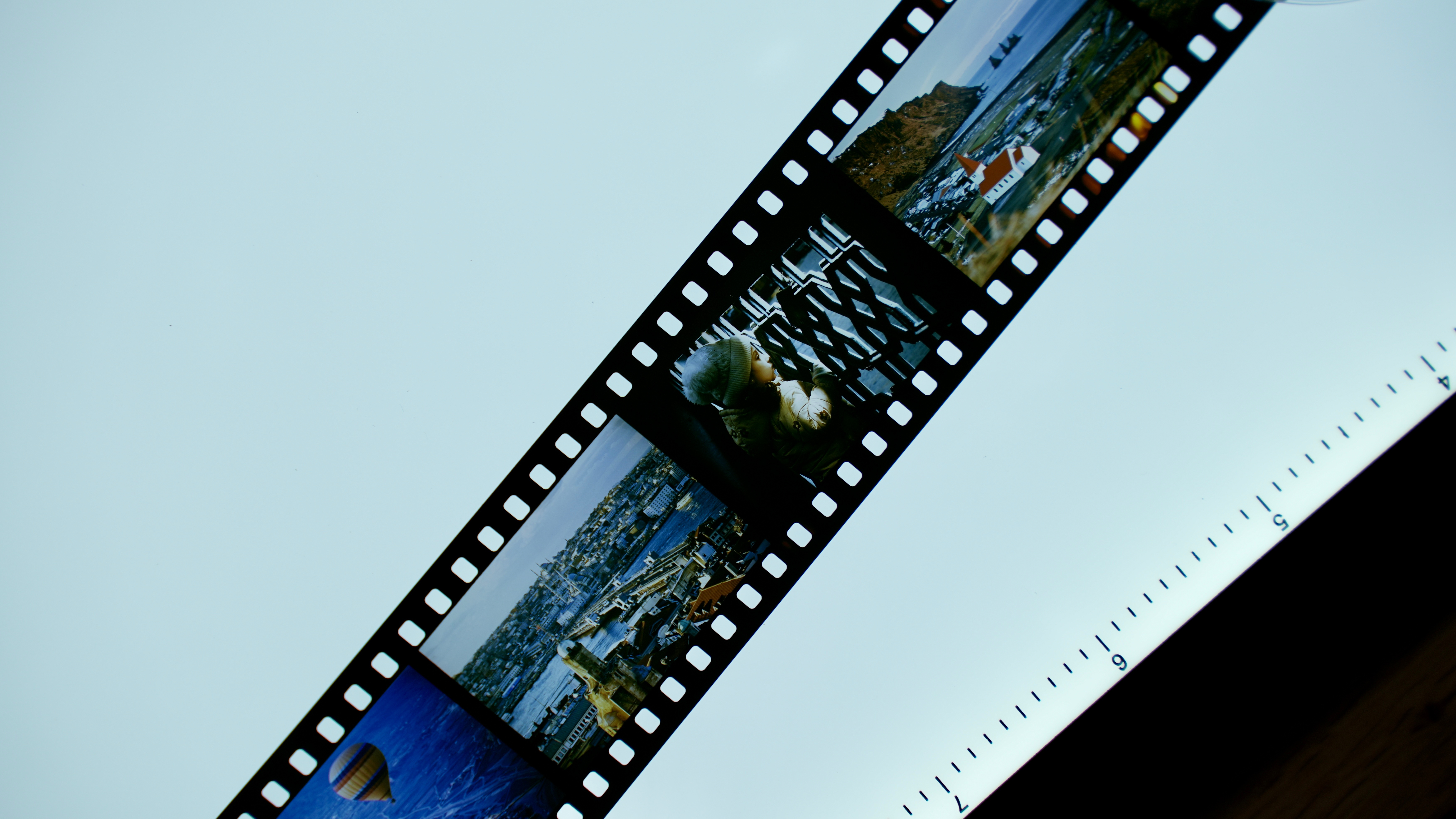 收到了OPPO x 哈苏影像新品发布会邀请函两卷胶卷，全新OPPO哈苏大师模式胶