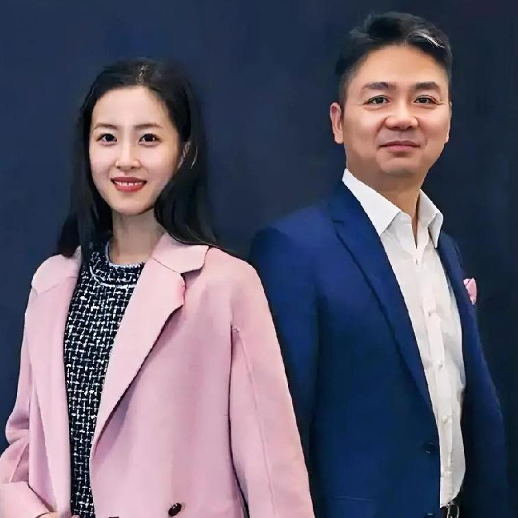 刘强东给天下男人上了一课：
娶老婆可以娶没文化的，
也可以娶没钱的，但千万不能娶