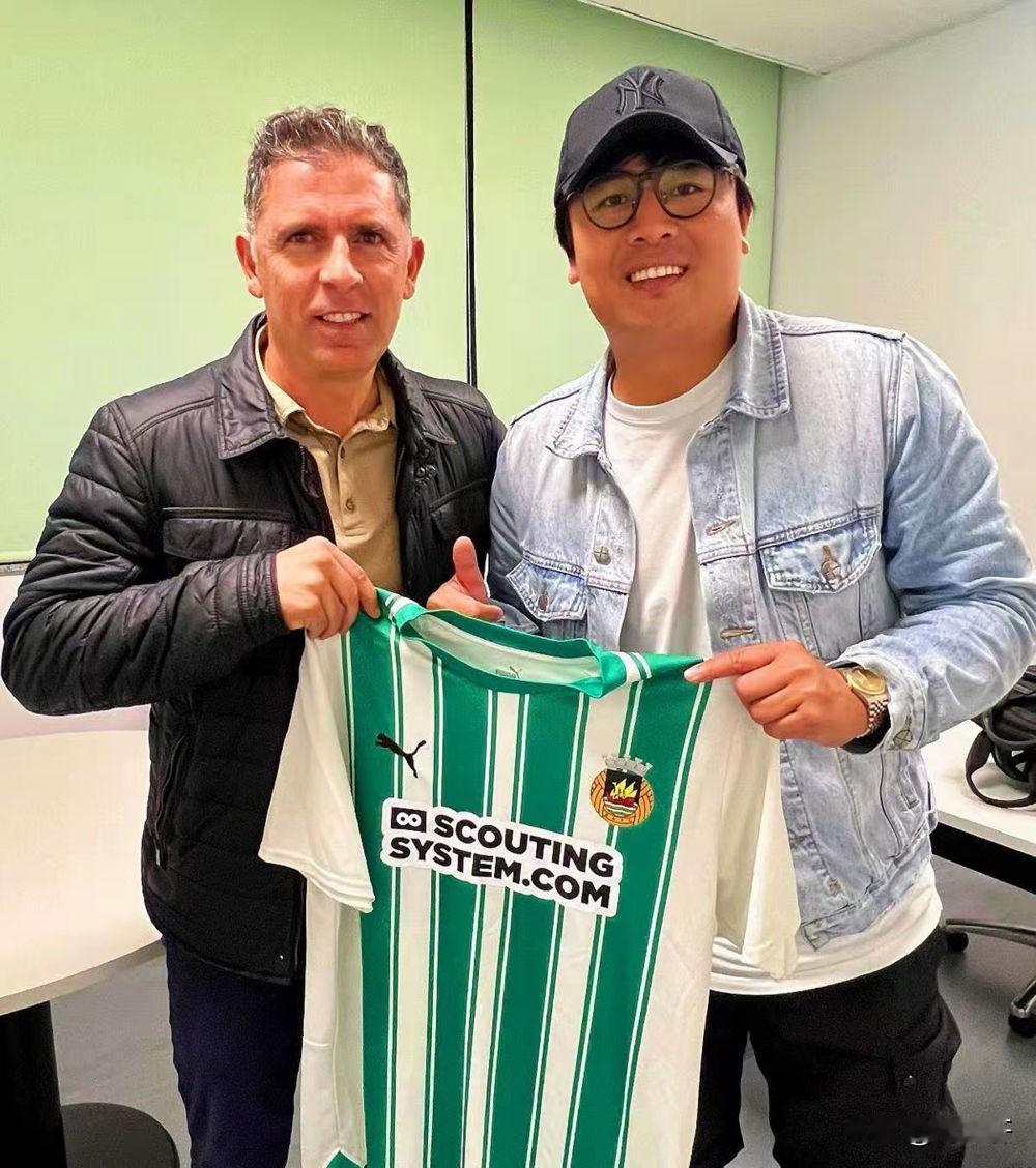 中国足球留洋：2025，以青春赌一场未知的明天
 
2025年的欧洲足坛，久保建