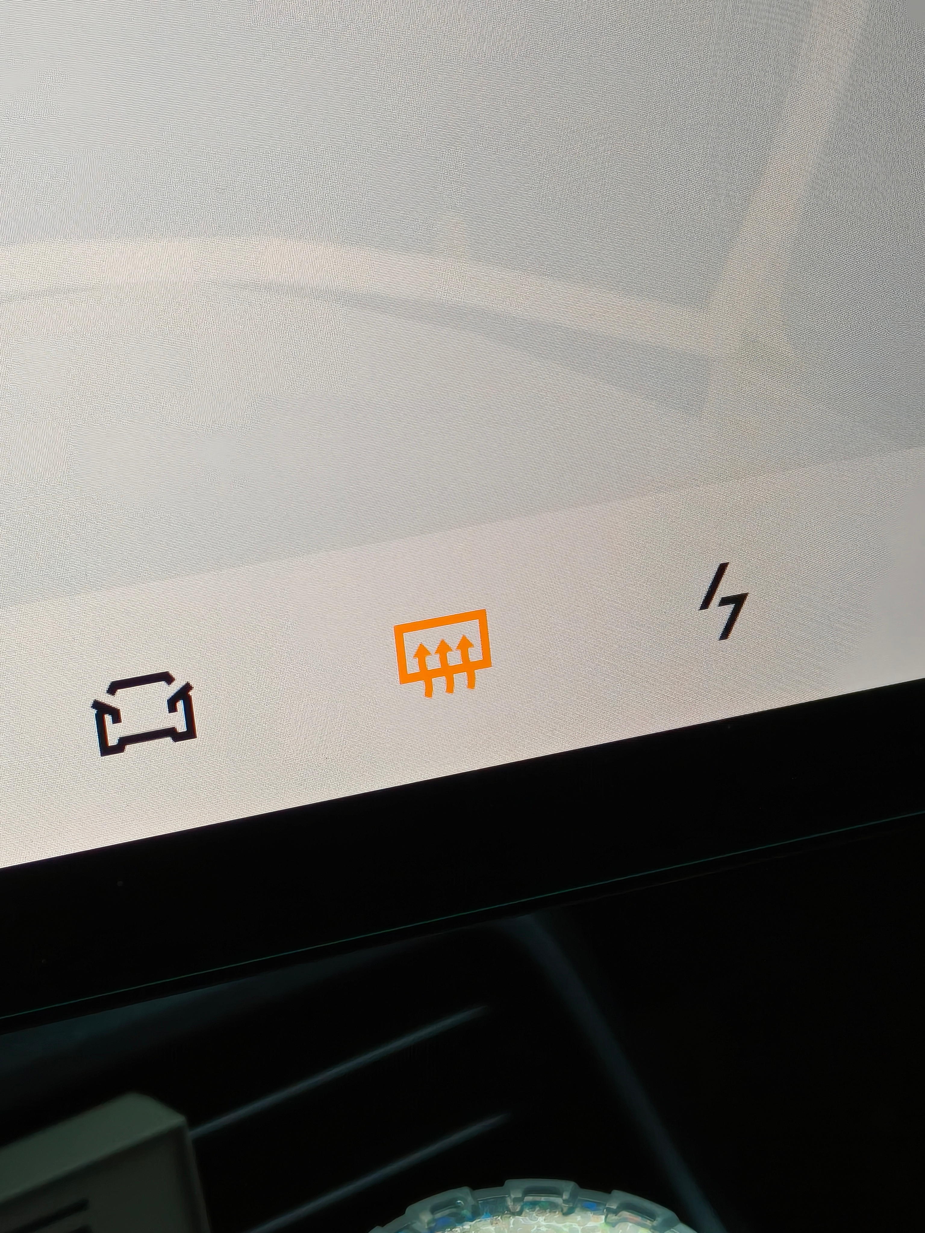 又到了一年中最烦人的梅雨季，无边框后视镜下雨天会看不清吗？不存在的～