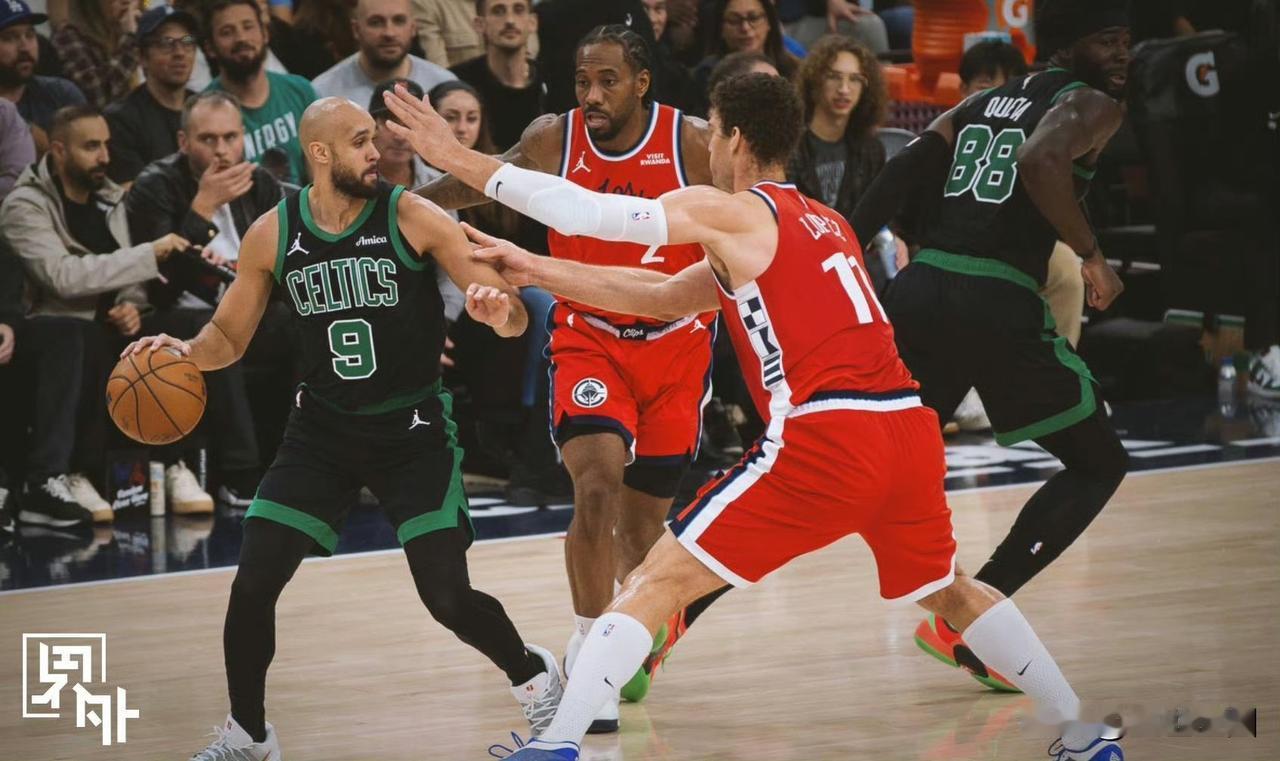 快船115:146惨败凯尔特人，结束6连胜！
不是快船打得有多烂，而是凯尔特人投