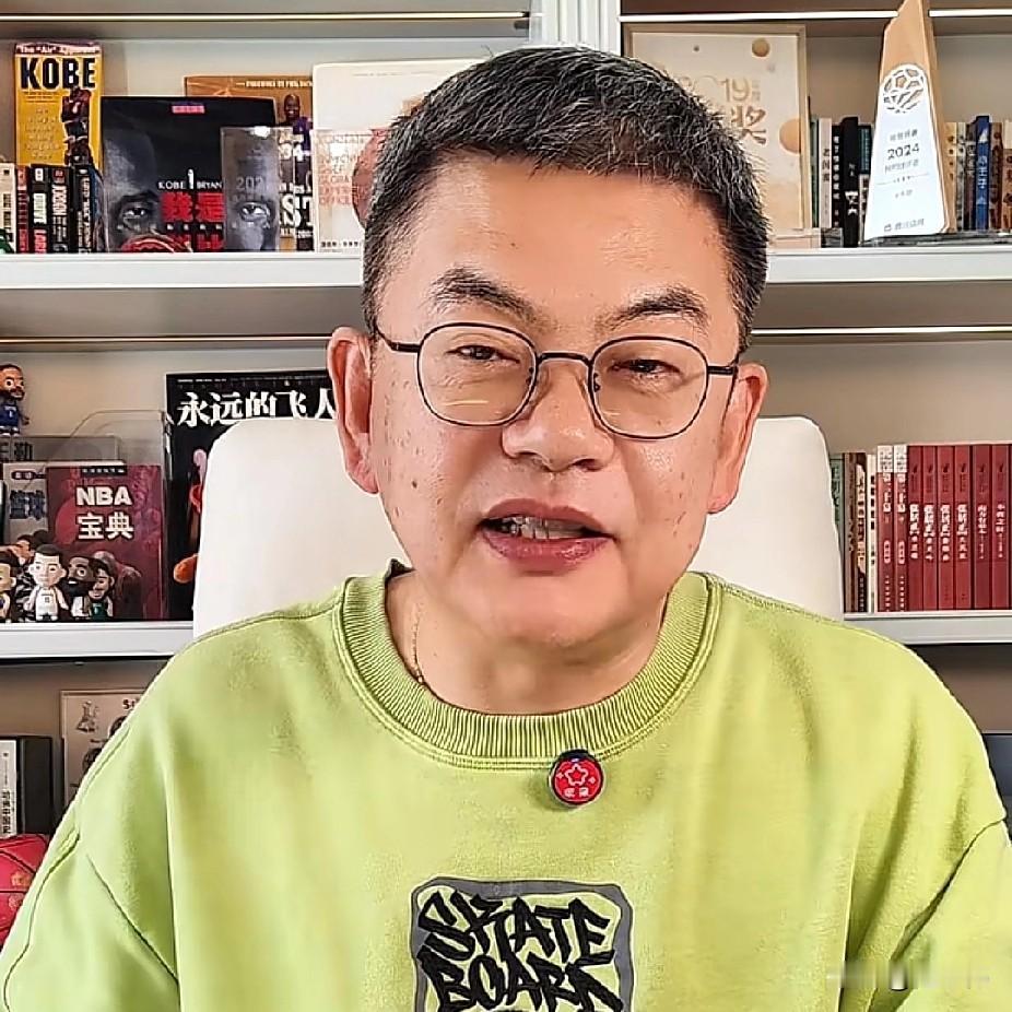 全明星赛好看不？苏群谈伦纳德：

“伦纳德今天可太厉害了。”

“一个人连中7个