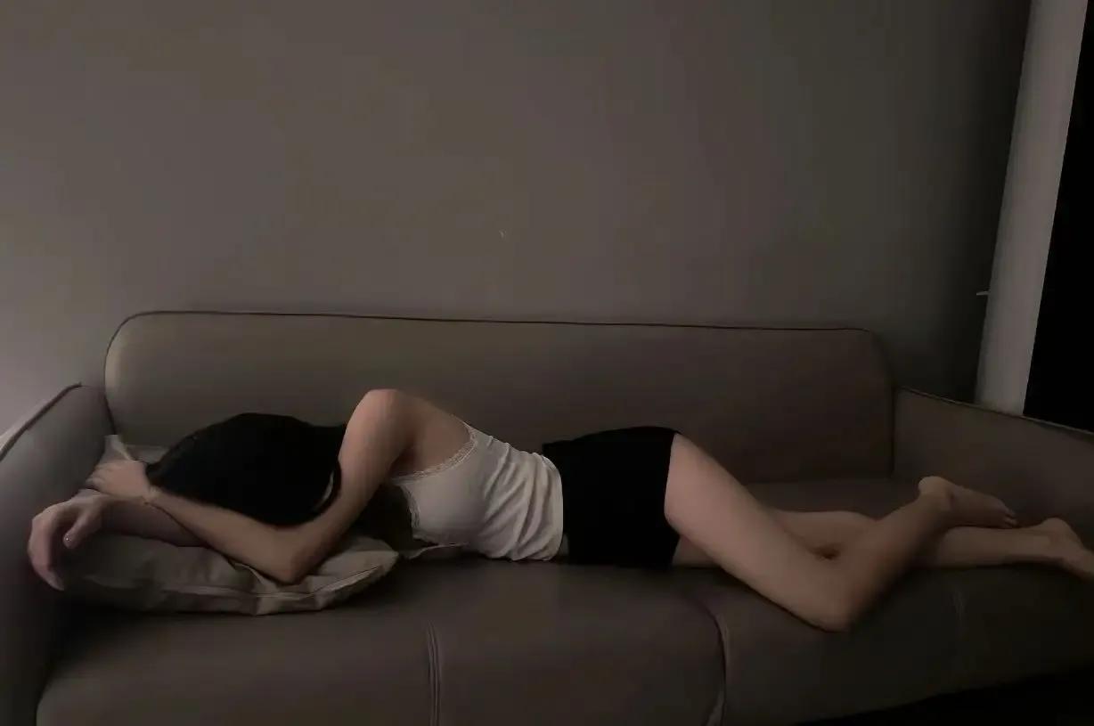 “我把你当兄弟，你却这样对我！”南充一男子竟对兄弟的女友起了色心，趁兄弟外出时偷