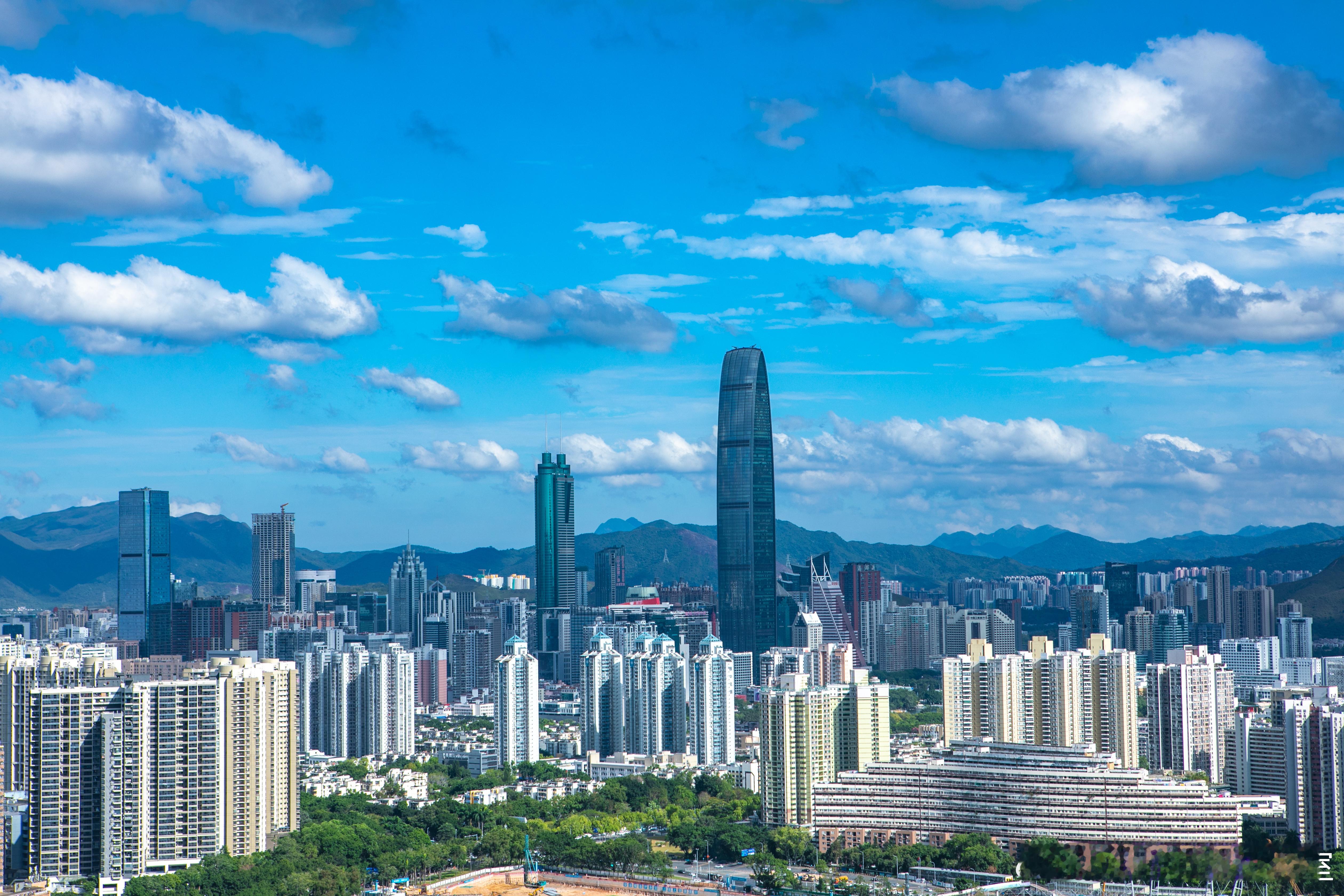 一些餐饮企业在设计师徒制时，注重精神与物质双重设计小区域结成小组，师徒认证证书、