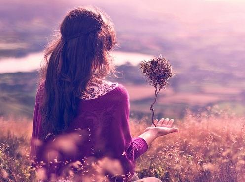 心理学家布琳·布朗说：“真实不是我们拥有或没有的东西，它是一种我们每天必须做出的