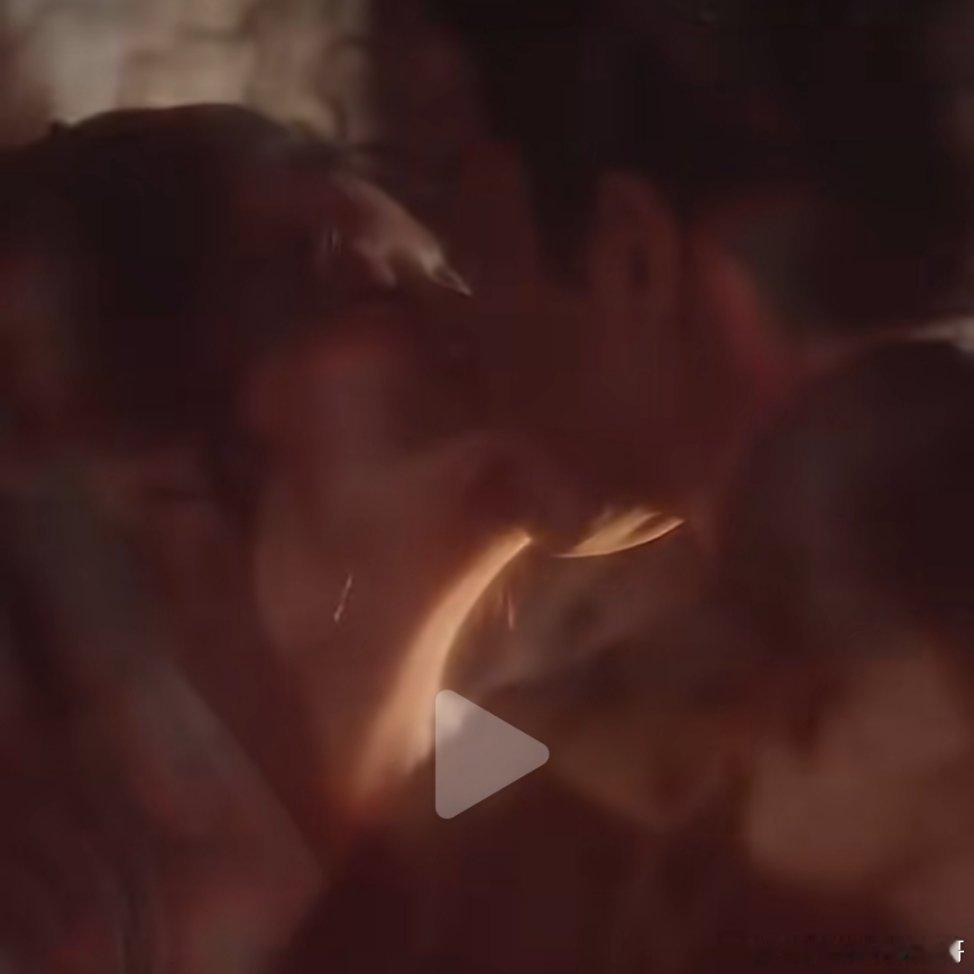 大女主吻戏还得看刘晓庆庆奶 吻戏不借位依旧敬业 