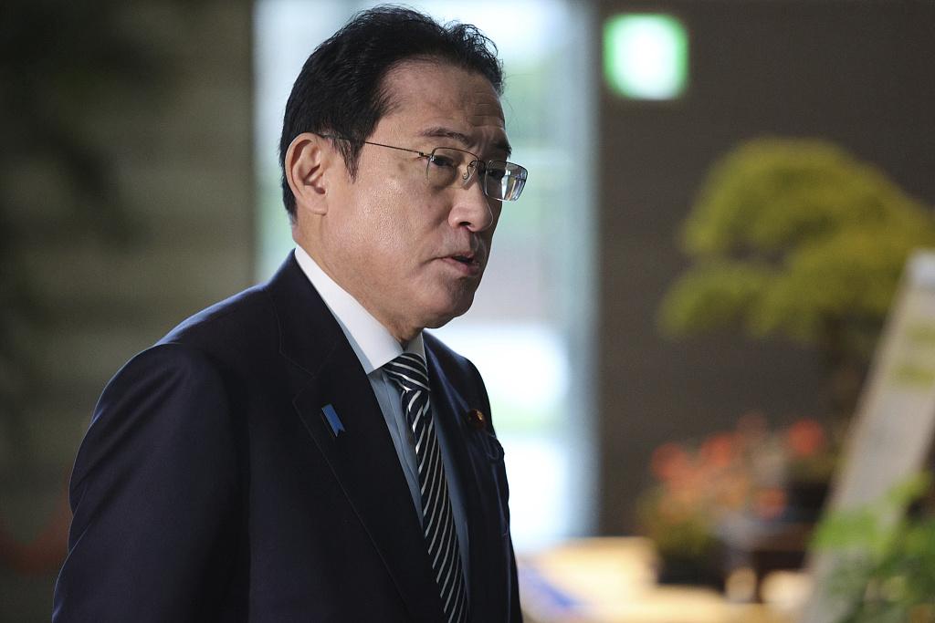 日本经济被点中死穴，岸田文雄急火复出。

日本这次是真的慌了。

就在中方连续两