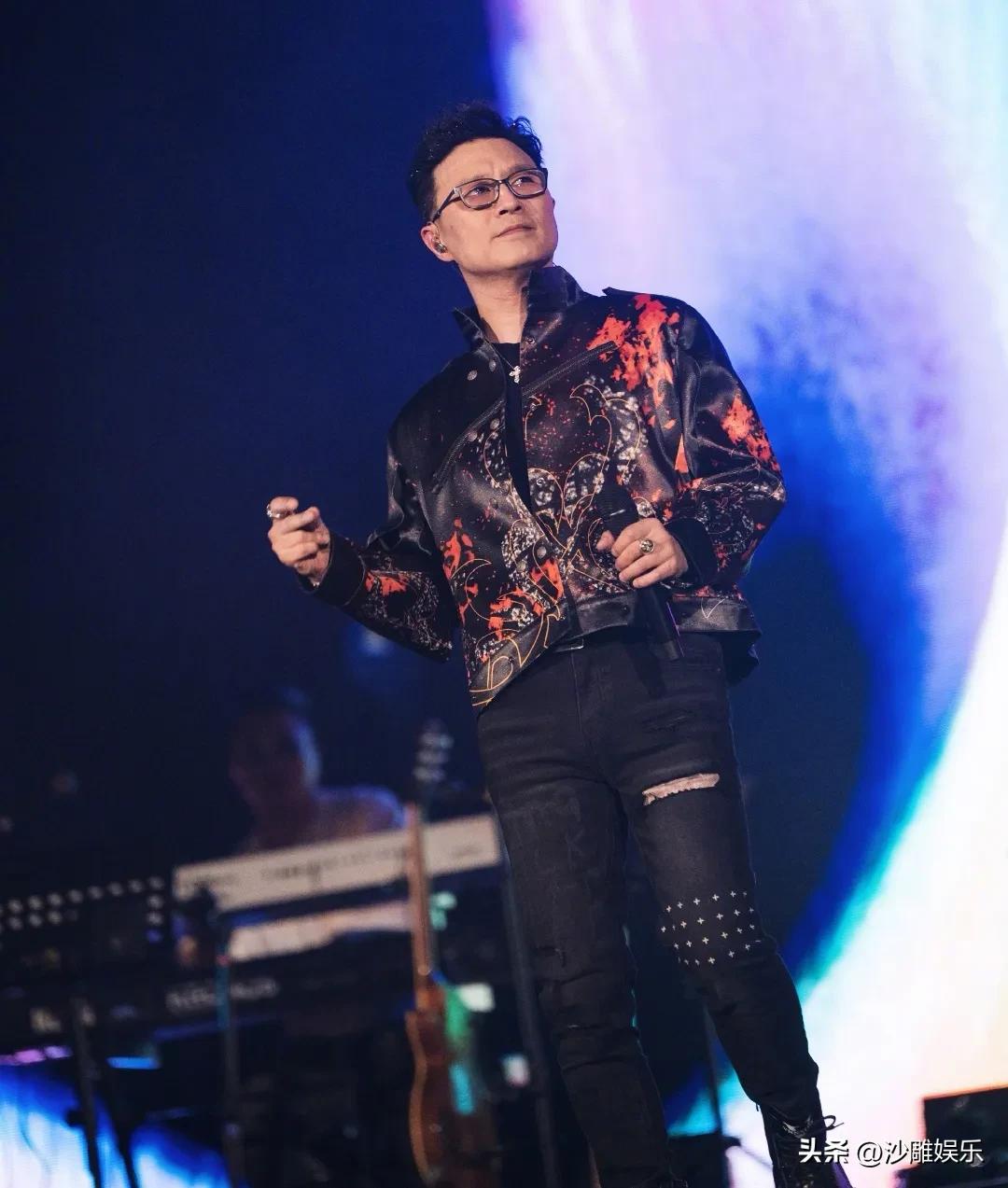 汪峰，连续激动发文！

3月22日上午，娱乐圈的“预言家”汪峰老师，突然和他的工