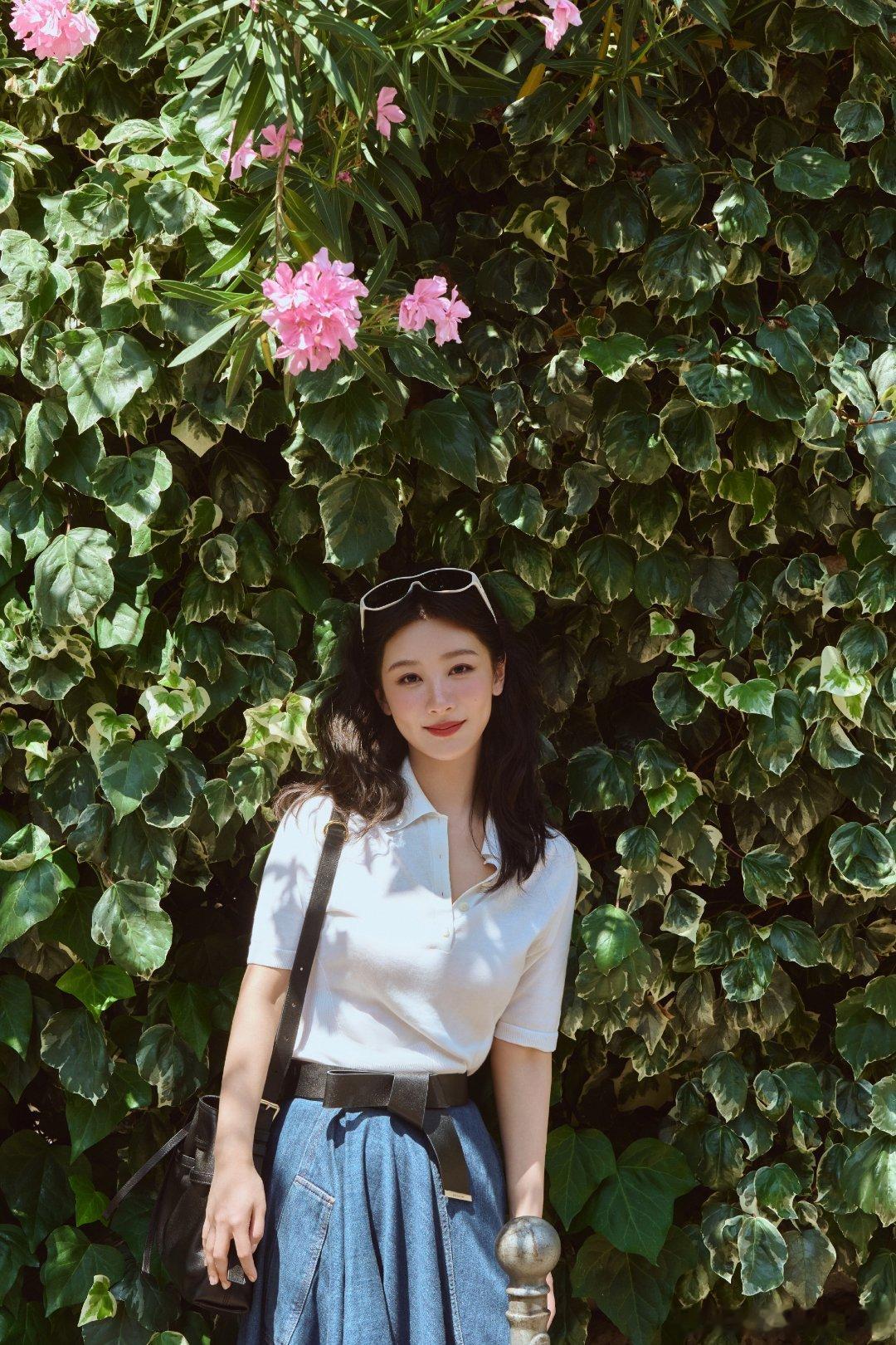 杨紫yz杨紫玉兰花开君再来yz杨紫董竹君yz远山与烟波，霁月与清风，温柔与明亮，