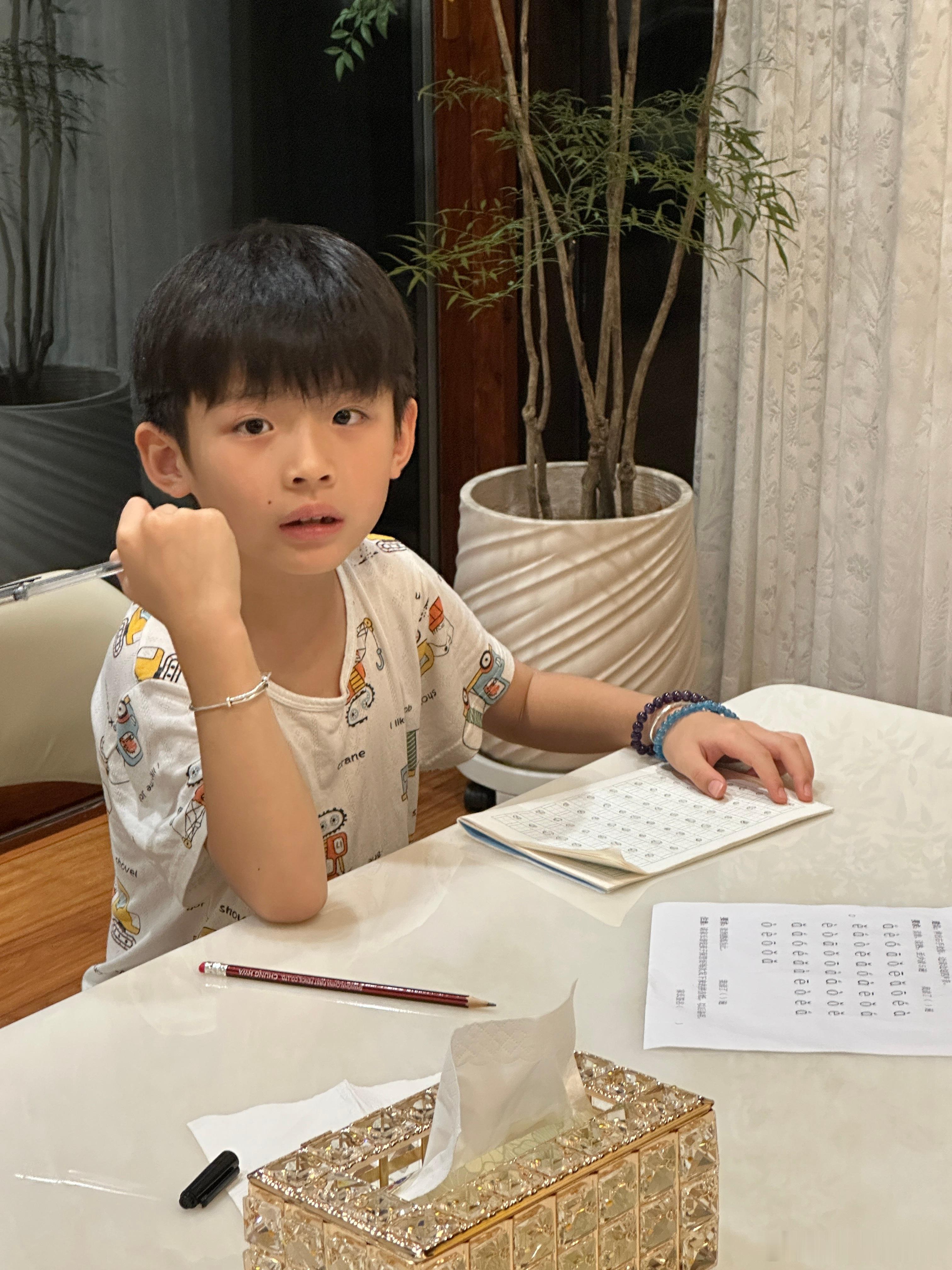 幼小衔接，给我安排作业了……… 