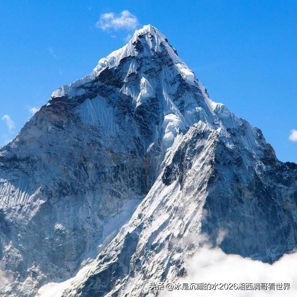 “沧海桑田”非常适合用于登山运动员在珠穆朗玛峰发现的含有史前海洋生物菊石化石的岩