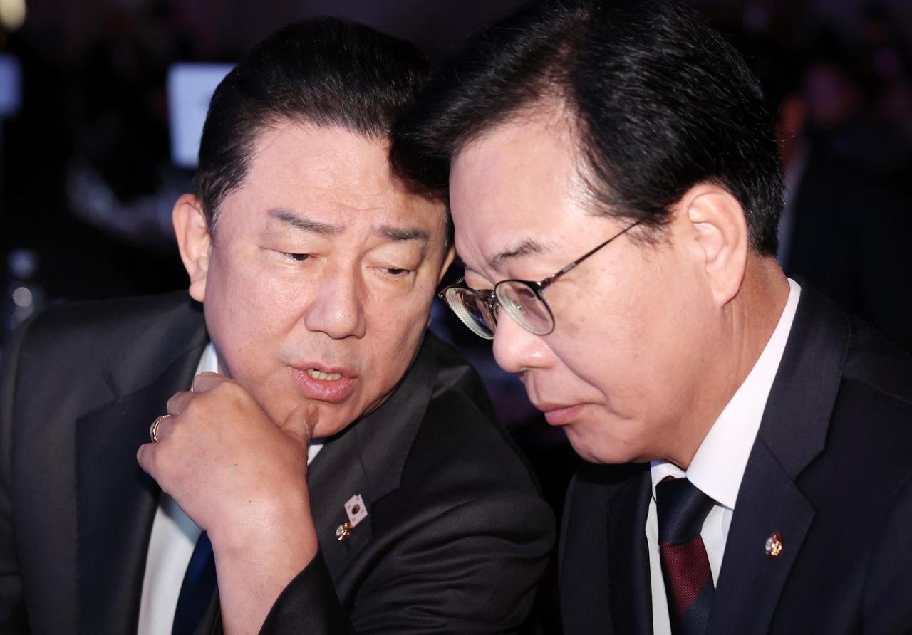 韩国媒体消息，9日韩国朝野（共同民主党、国民力量党）均要求对“大庄洞事件”开展国