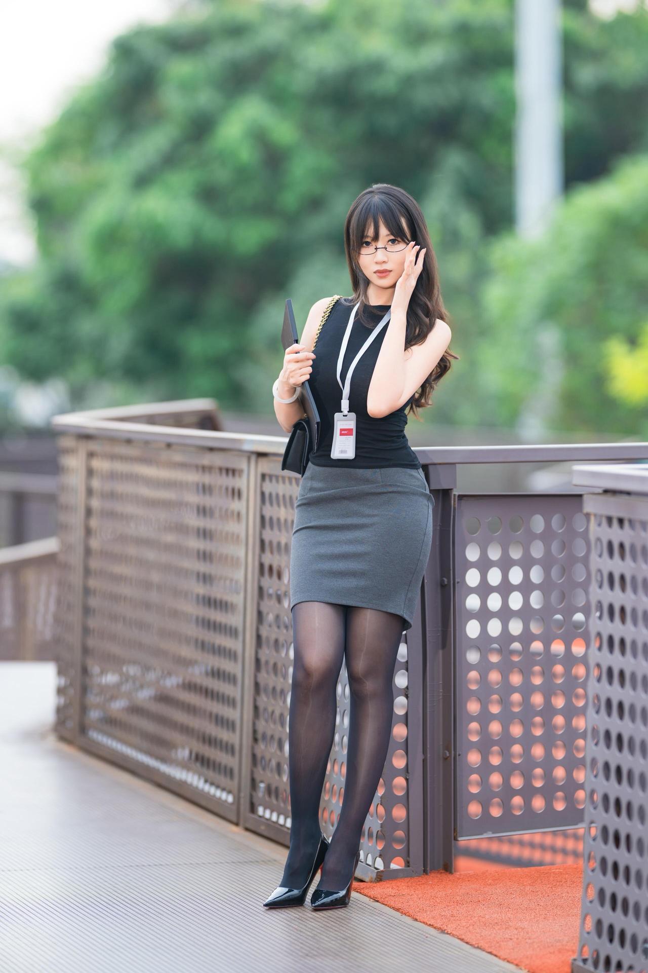 今天是周一，要努力工作呦