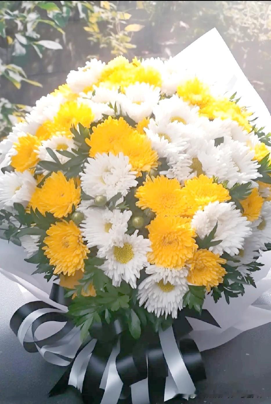 又是一年12月13日，国家公祭，举国同悲。深深缅怀南京大屠杀中遇难的30多万无辜