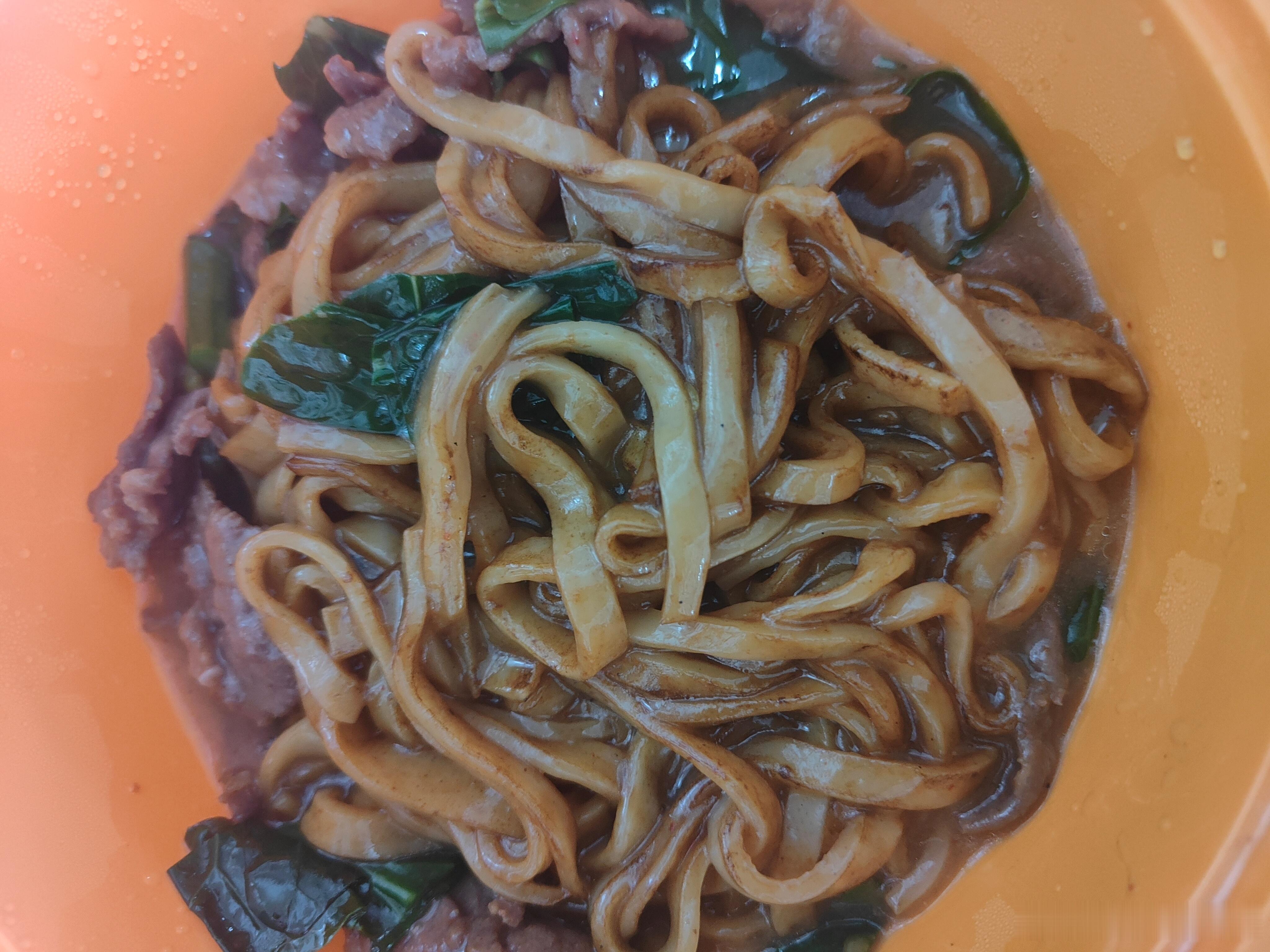 诗意回忆 午饭湿炒牛河（牛友先吃） 