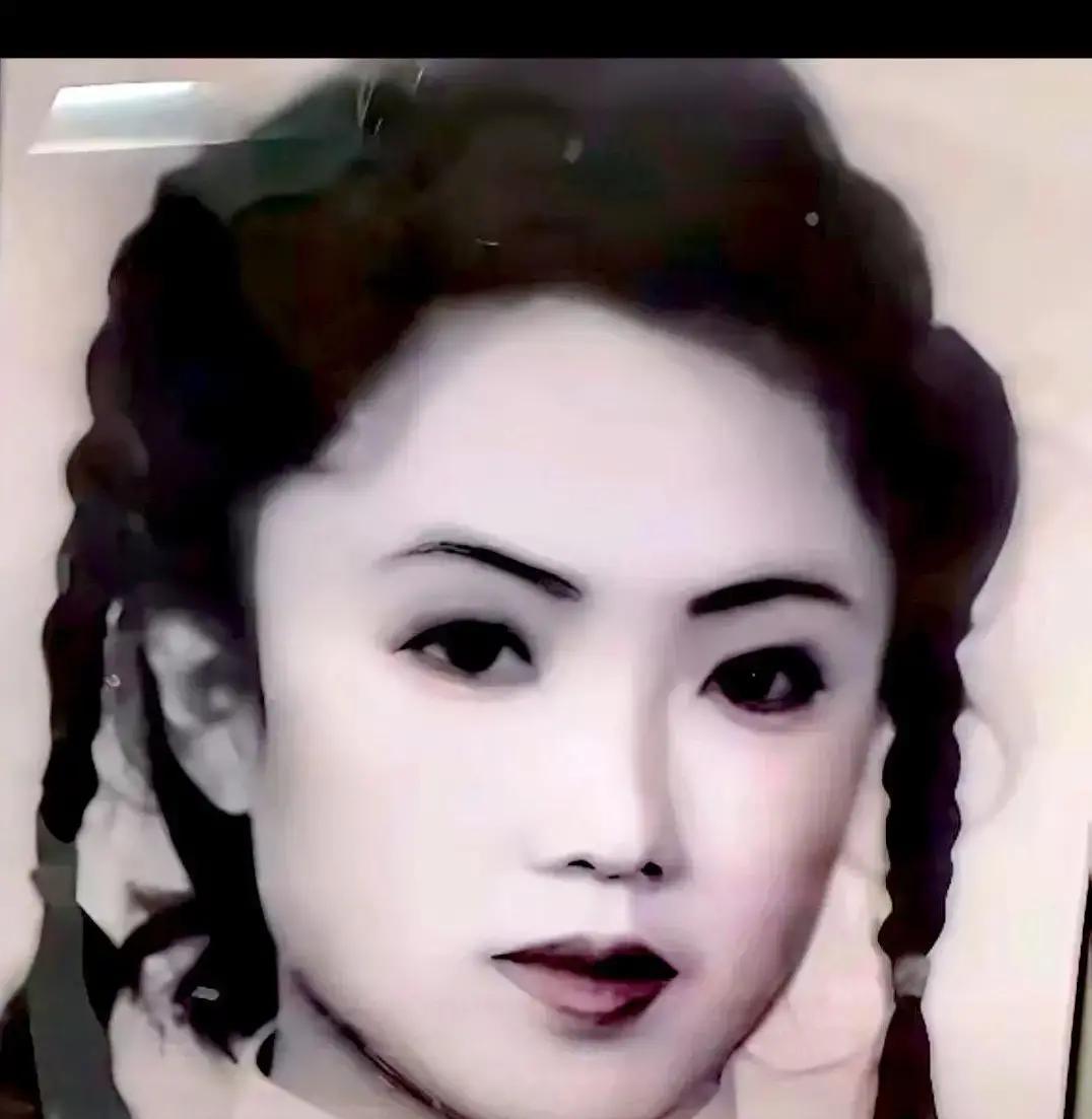 你真以为《乡村爱情》的那些“亲戚”是演的？
根本就是他们家里私下的真实关系！
刘