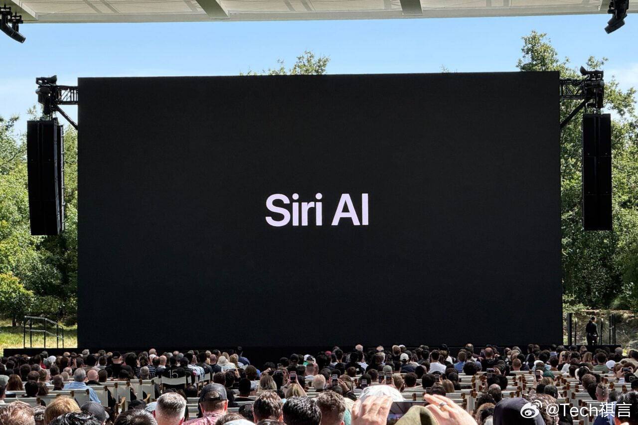 Apple  苹果首席执行官蒂姆 · 库克暗示未来将会为高频使用人工智能功能的用