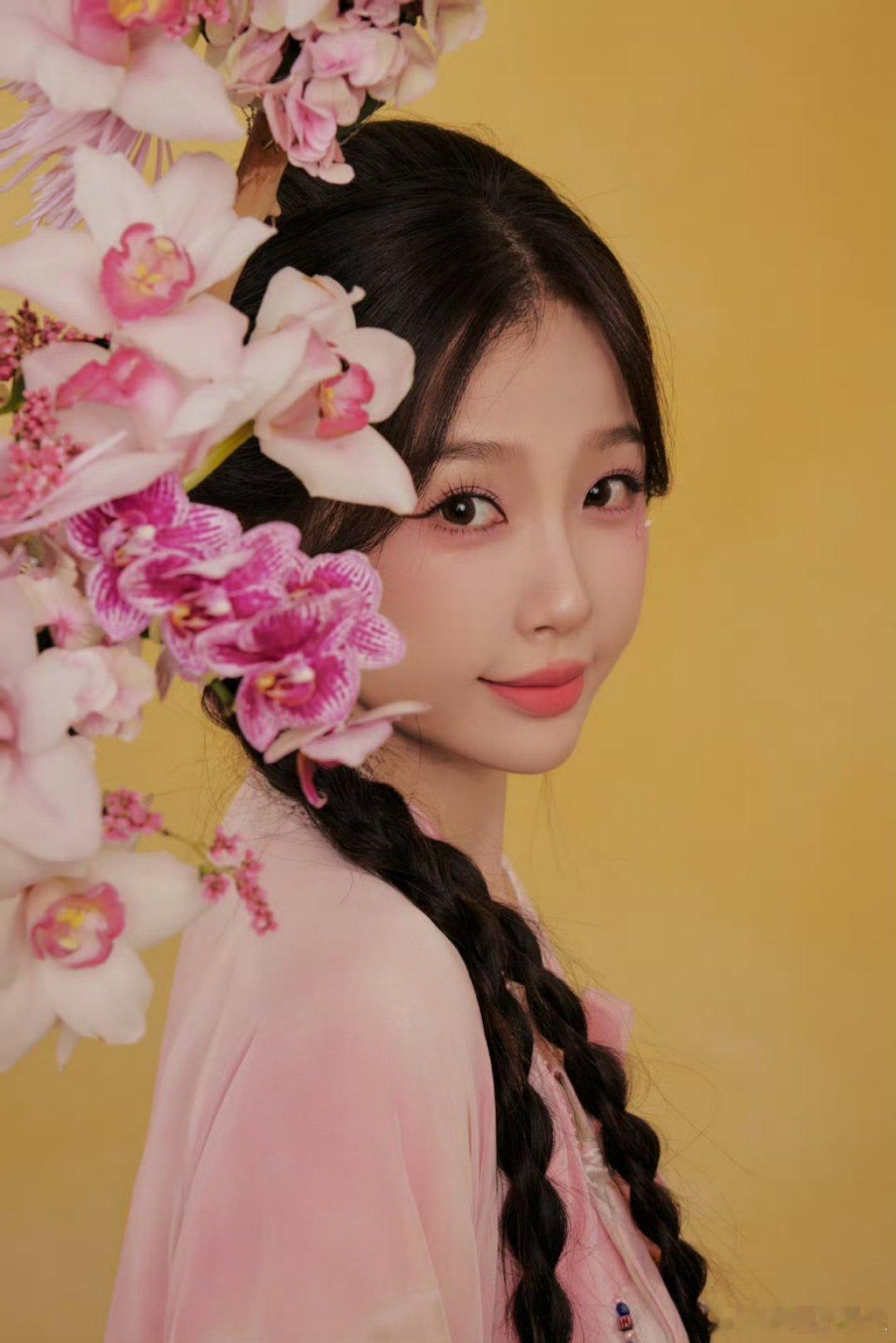 #丁禹兮是虞书欣第一个扫楼的男主#哦莫[举手][举手]就喜欢这种追着喂饭吃的！今