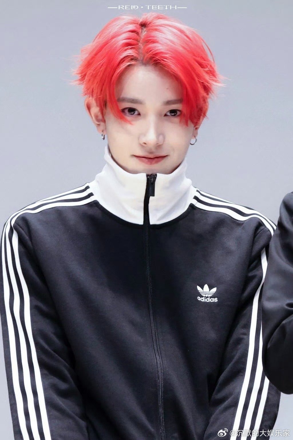 原来是solo了，但是也好突然。ENHYPEN成员李羲承退.团，今后ENHYPE