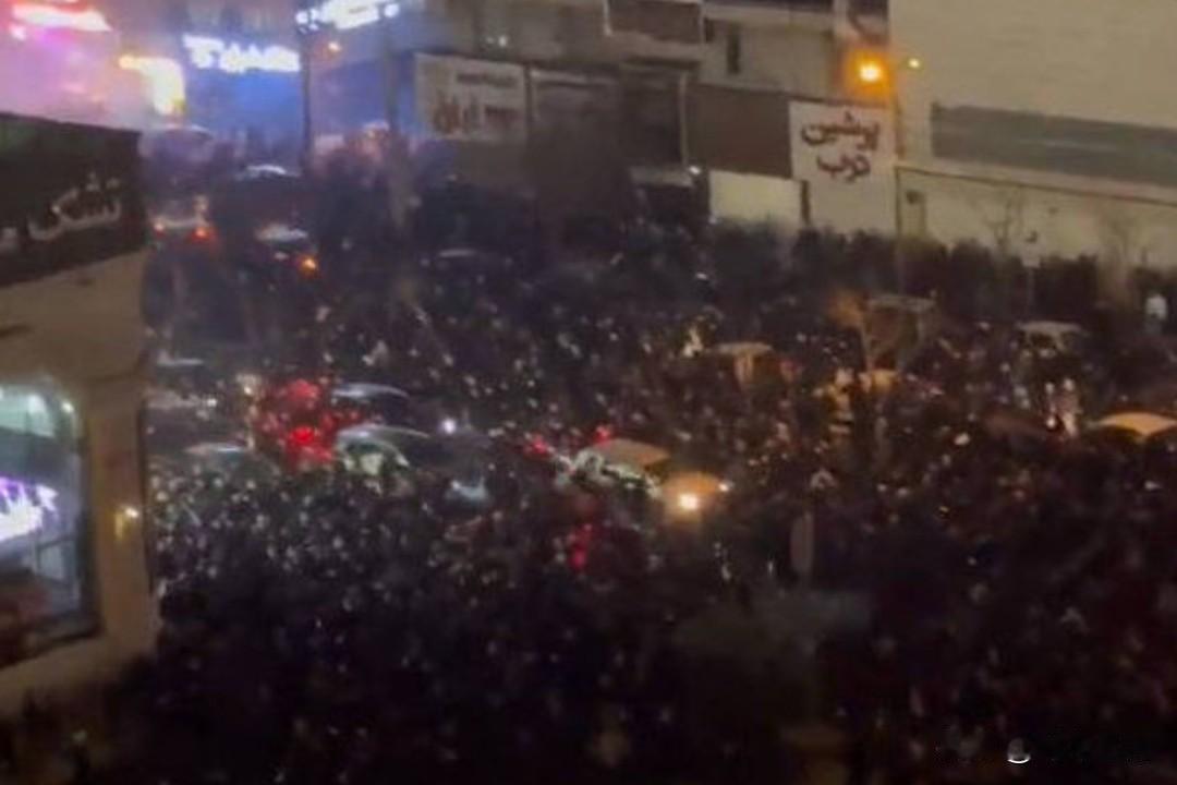 塔斯尼姆：伊朗近期暴力事件中，逾三分之二遇难者被认定为“烈士”

——塔斯尼姆通