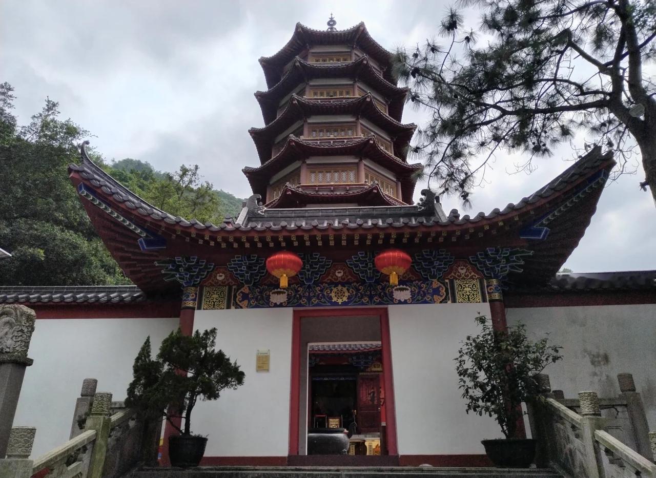 江门叱石风景区一日游｜免费吸氧、徒步祈福、美食完整攻略

周末想逃离城市喧嚣、不